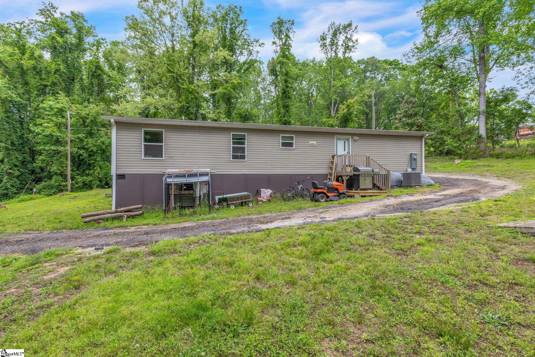 21 Hughes, Greenville, South Carolina image 27