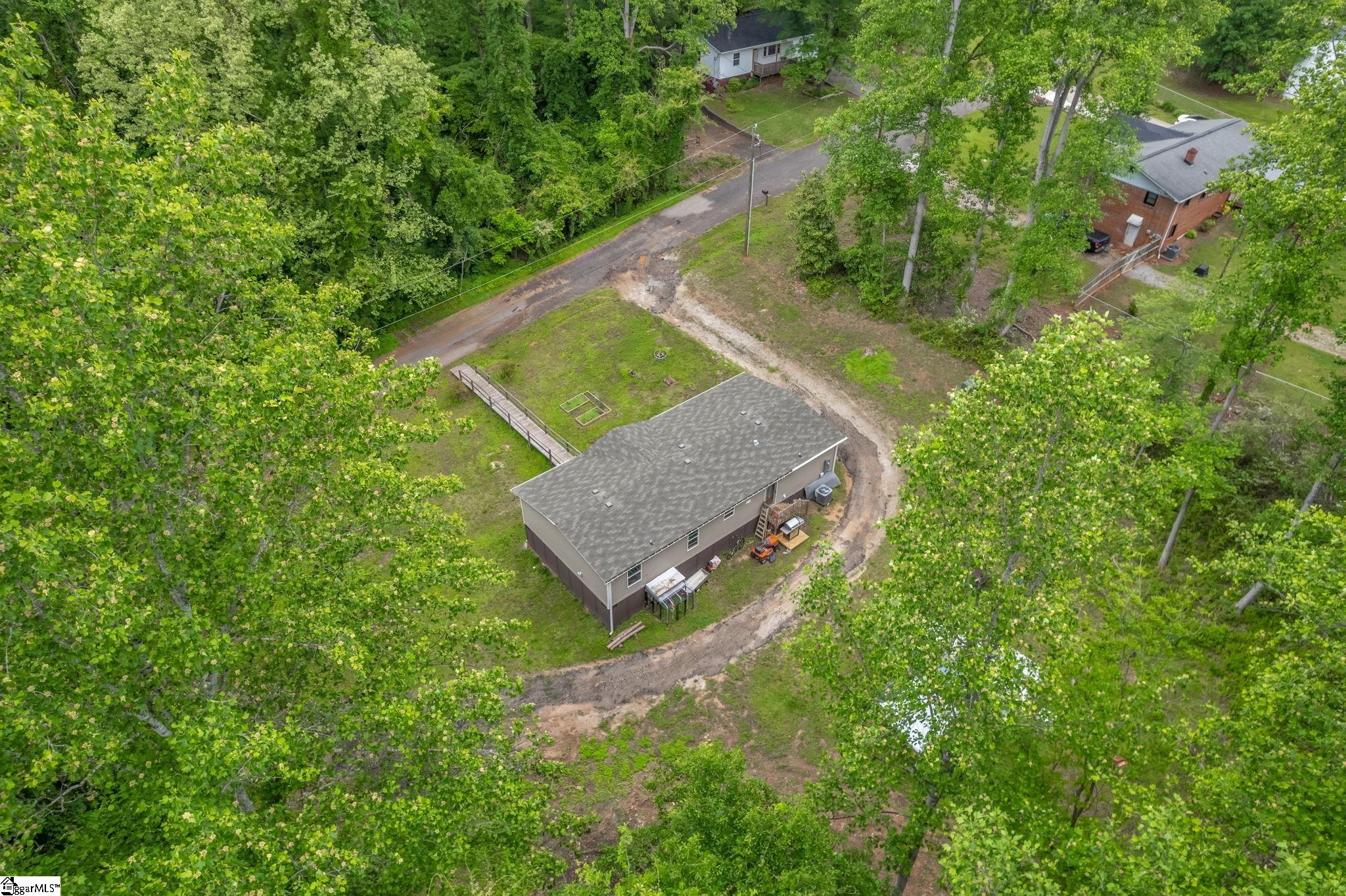 21 Hughes, Greenville, South Carolina image 29