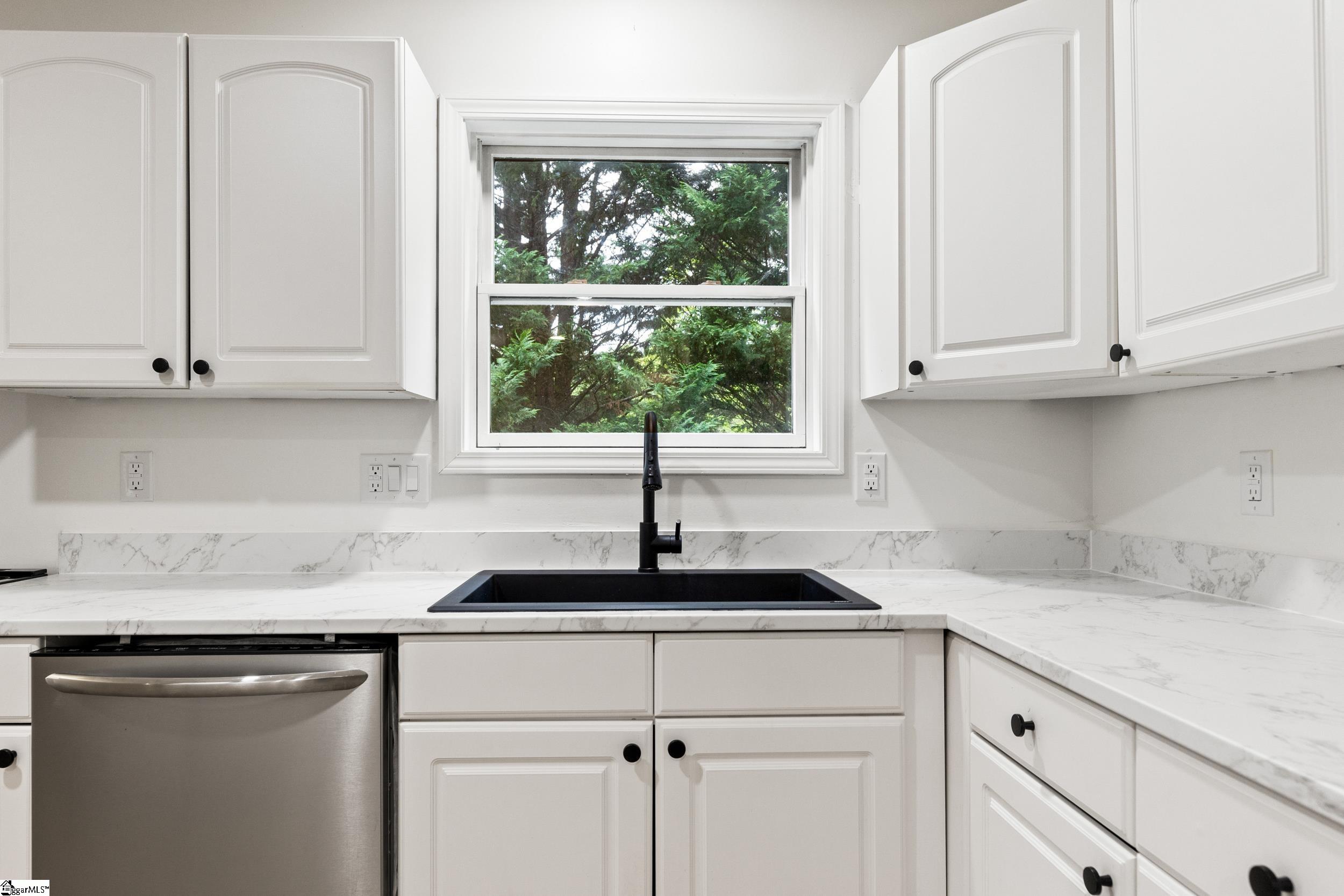 421 Wood, Taylors, South Carolina image 10