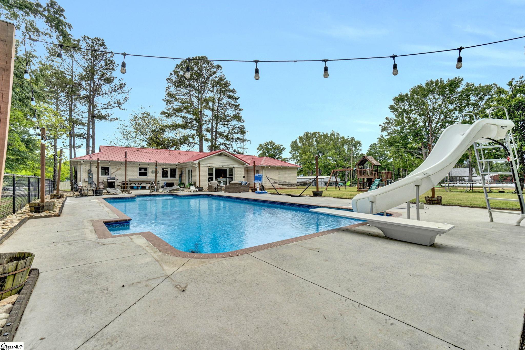 103 Mississippi, Clinton, South Carolina image 4