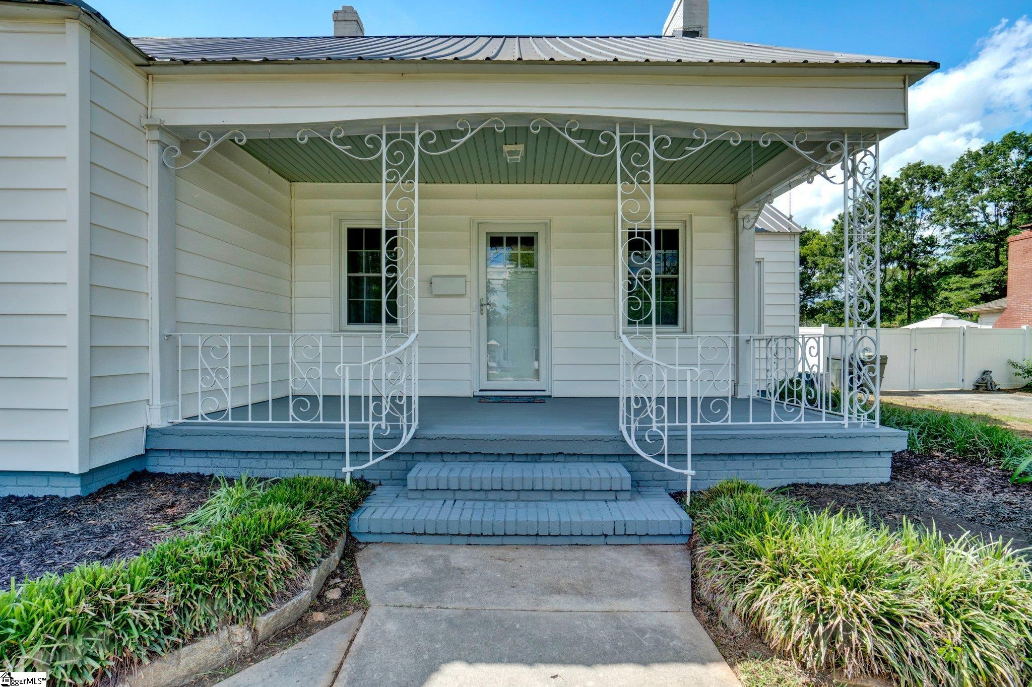 305 N Adair, Clinton, South Carolina image 26