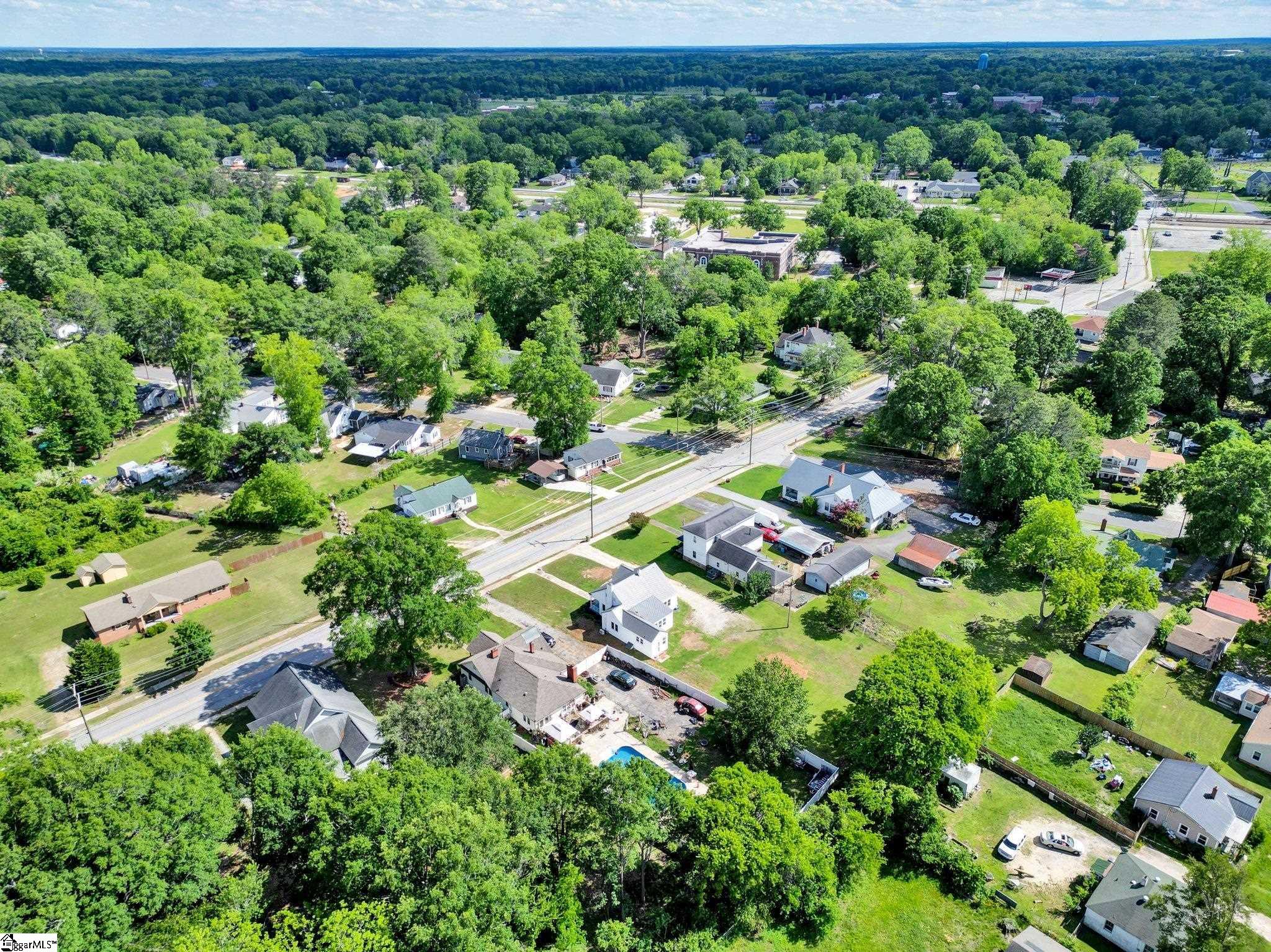 305 N Adair, Clinton, South Carolina image 37