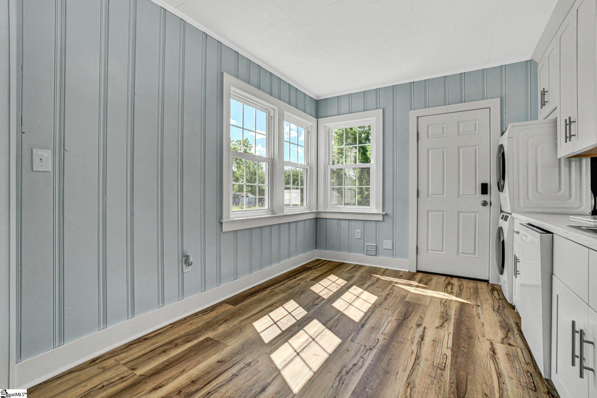 305 N Adair, Clinton, South Carolina image 6