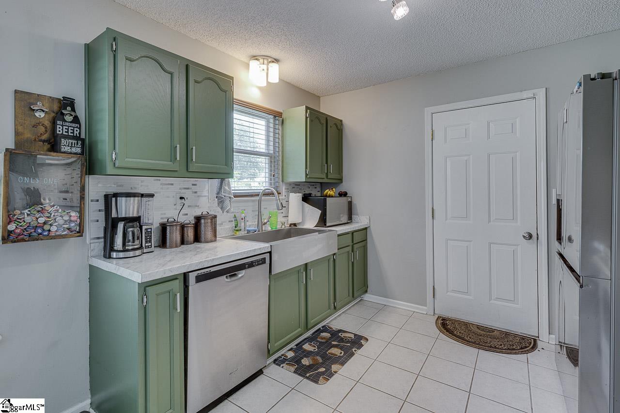 221 Twin Falls, Simpsonville, South Carolina image 4