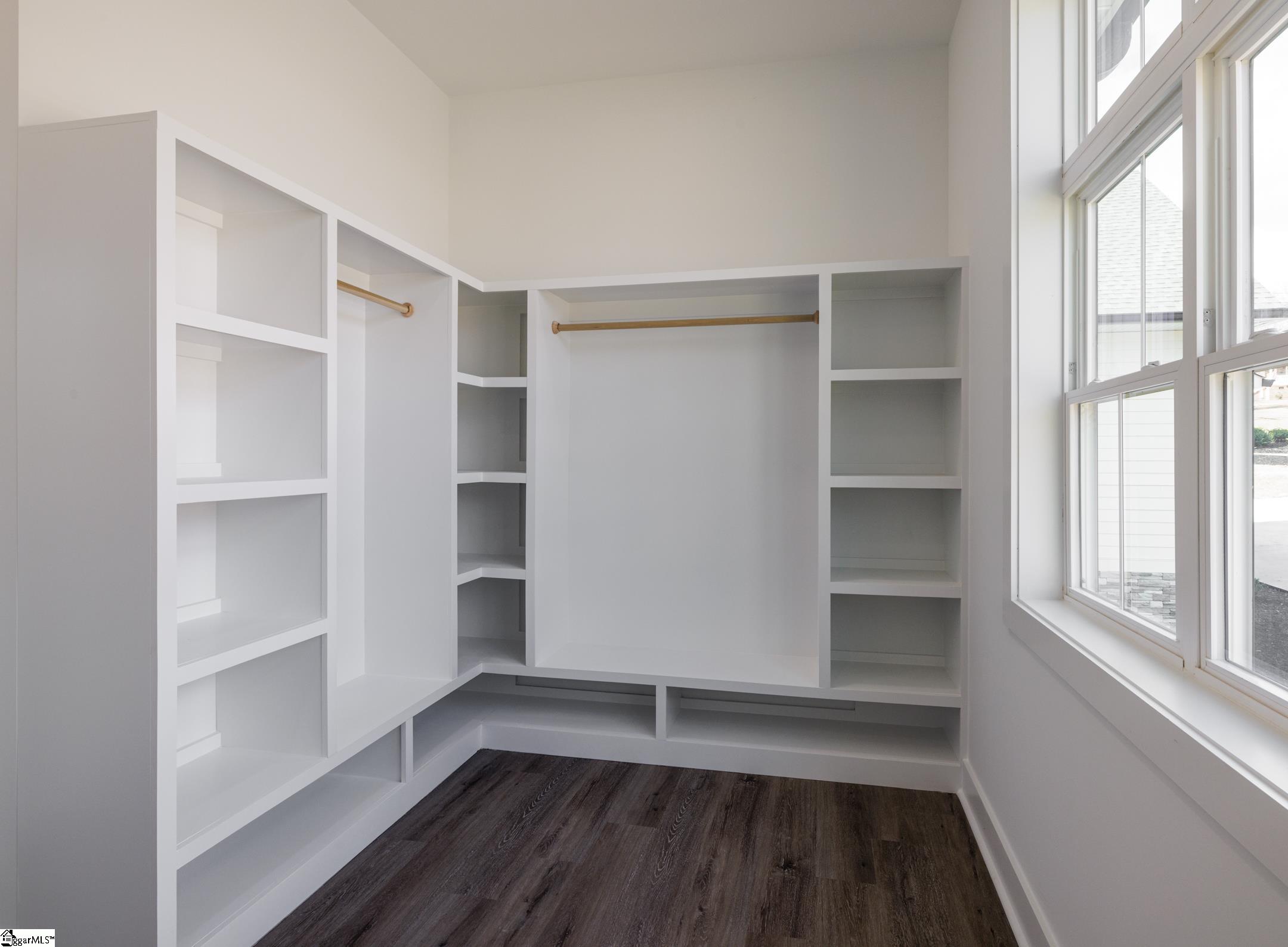 MLS #1556833 image #25