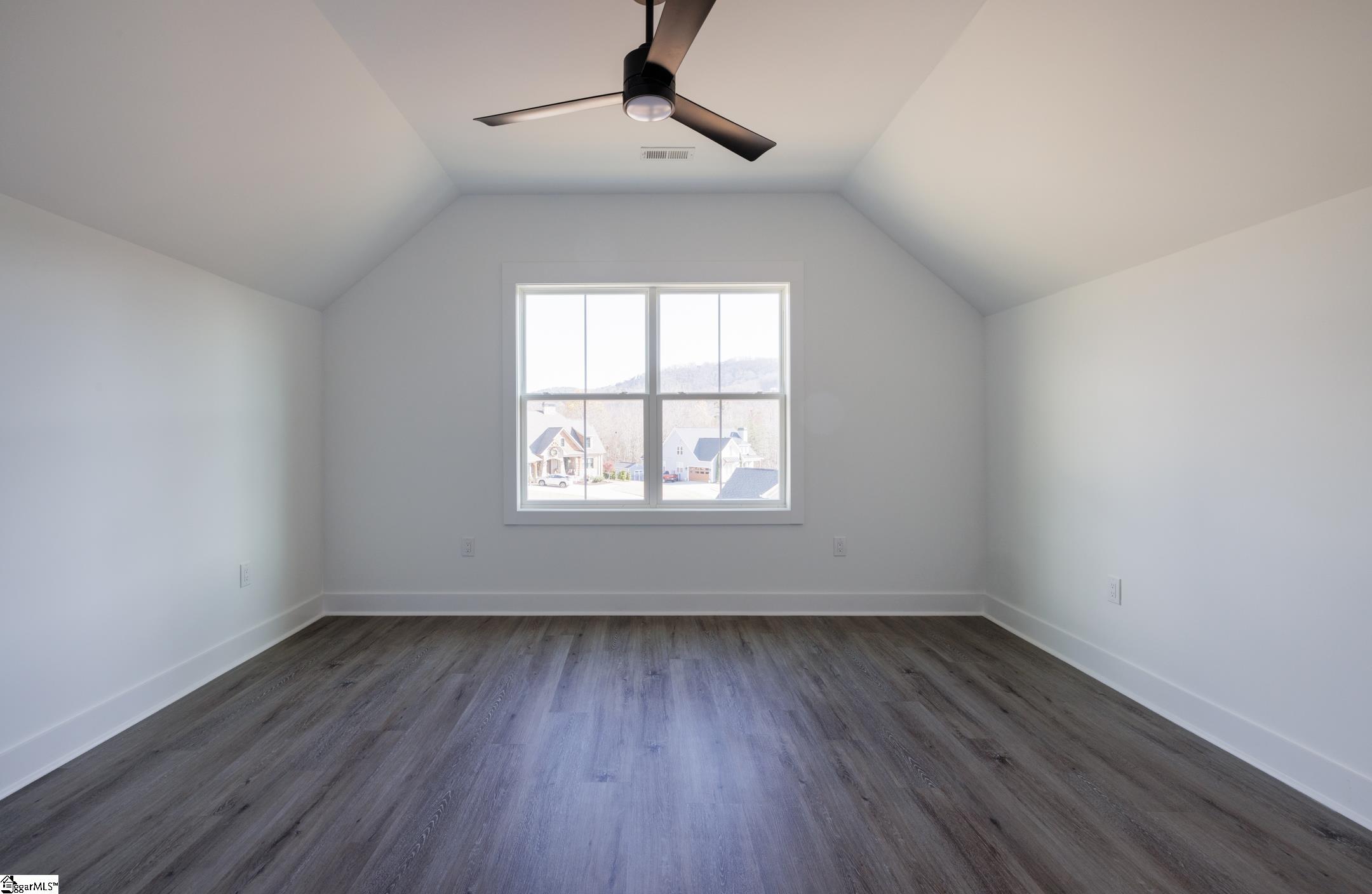 MLS #1556833 image #36