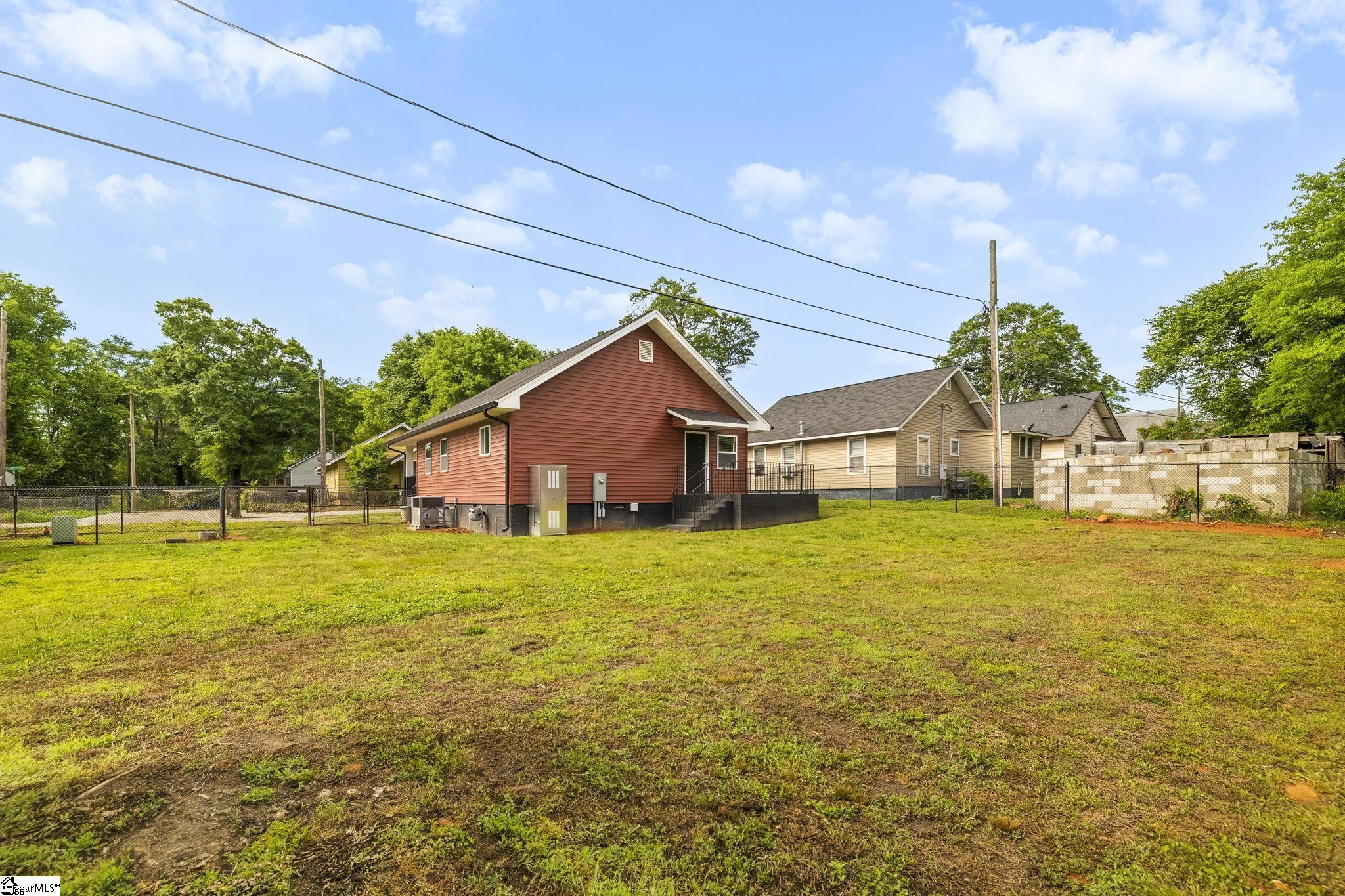 73 E 8th, Greenville, South Carolina image 24