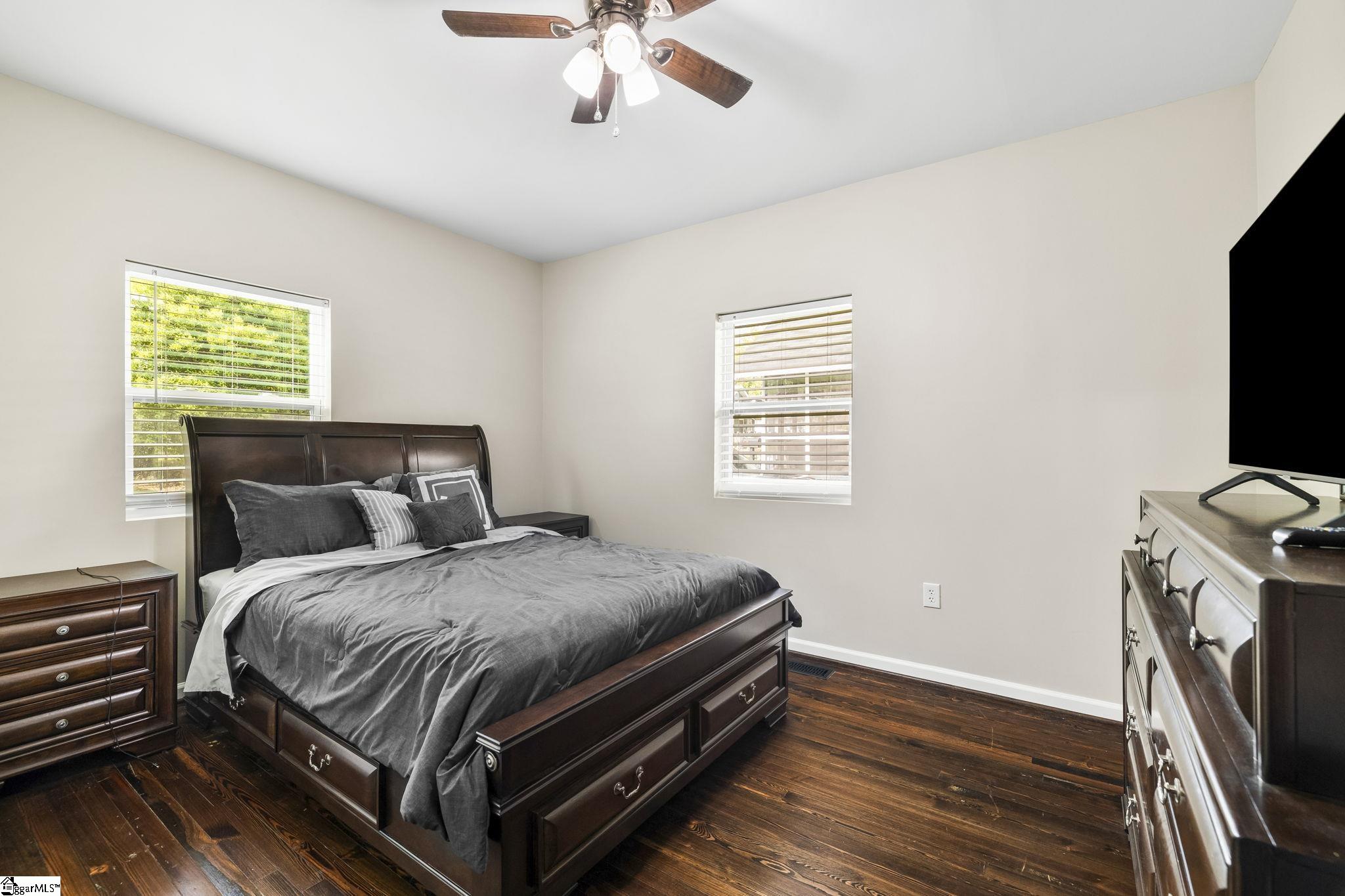 73 E 8th, Greenville, South Carolina image 10