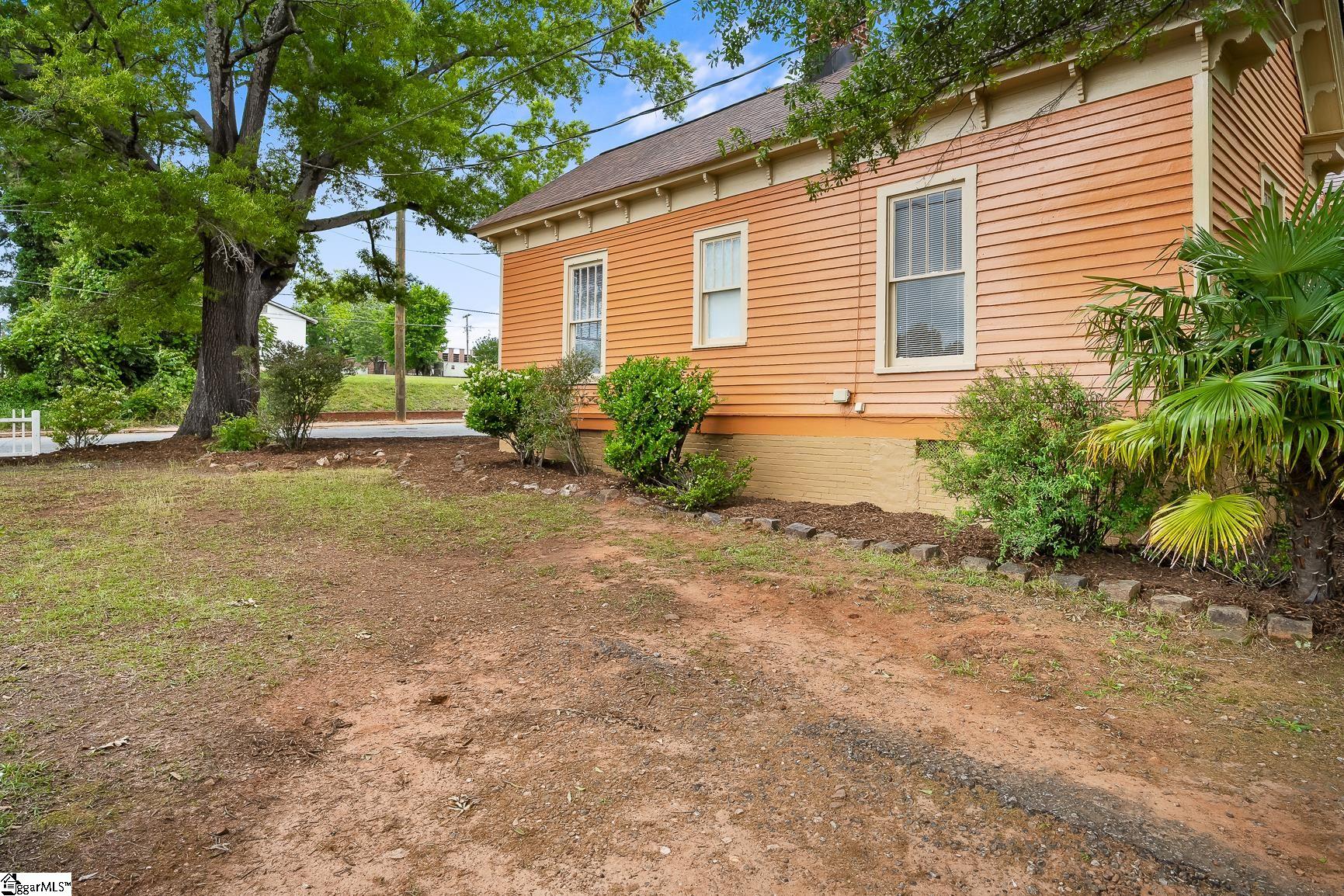 413 W Market, Anderson, South Carolina image 32