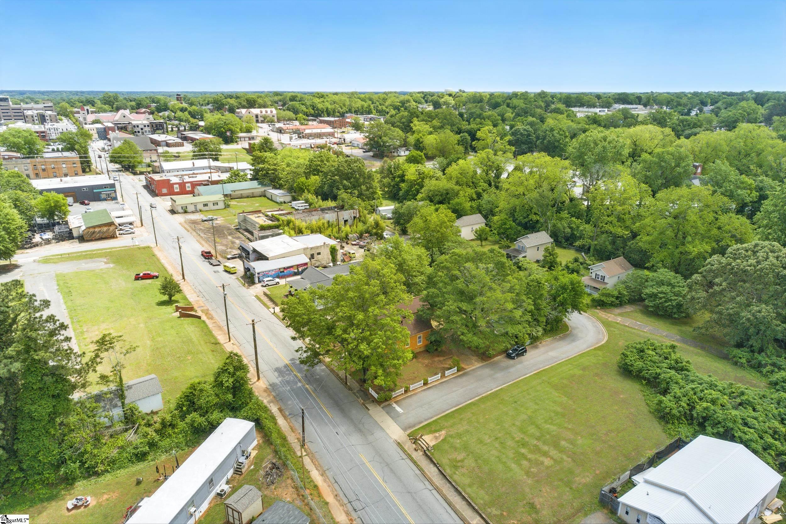 413 W Market, Anderson, South Carolina image 37