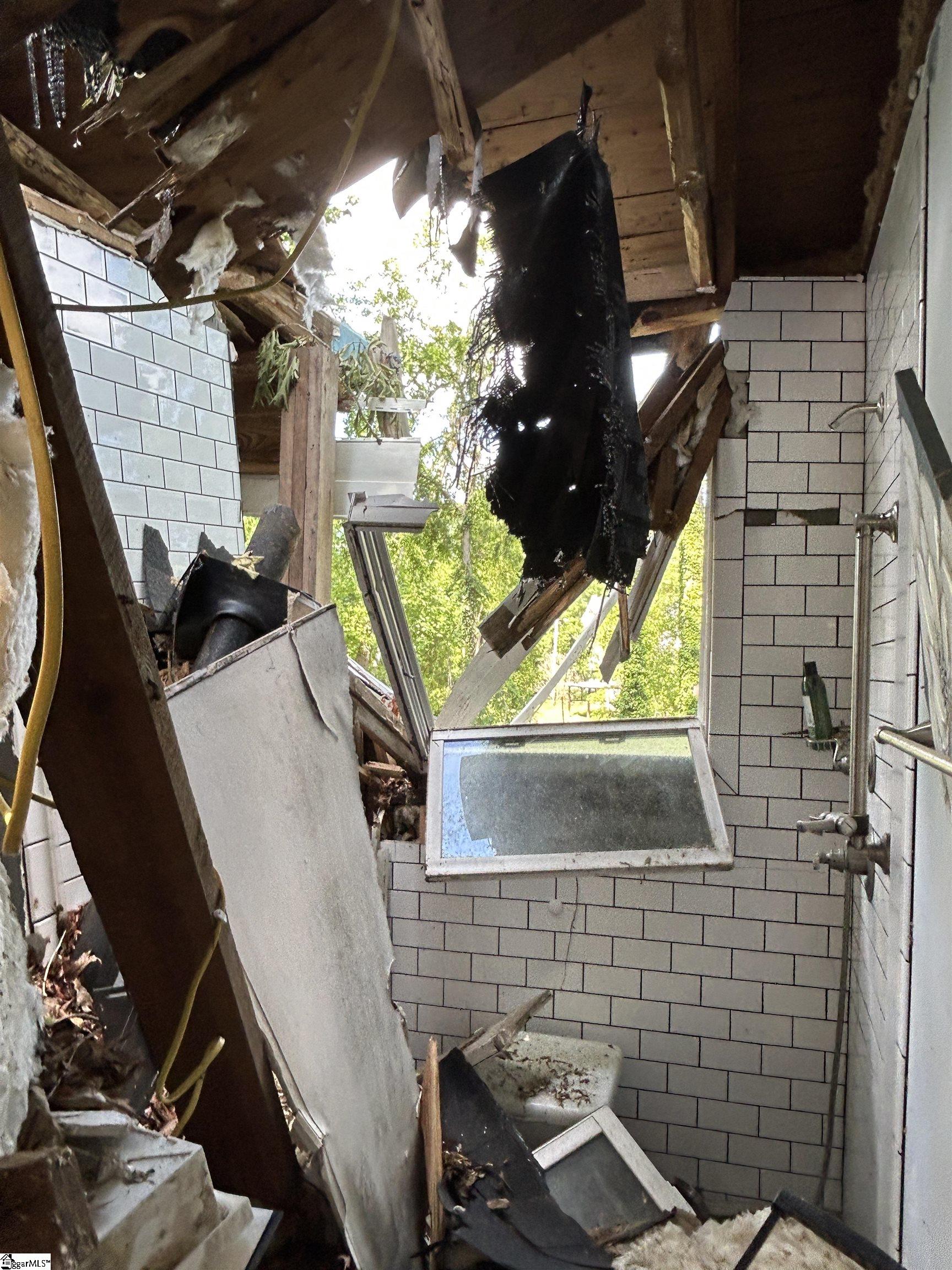 428 Academy, Laurens, South Carolina image 11