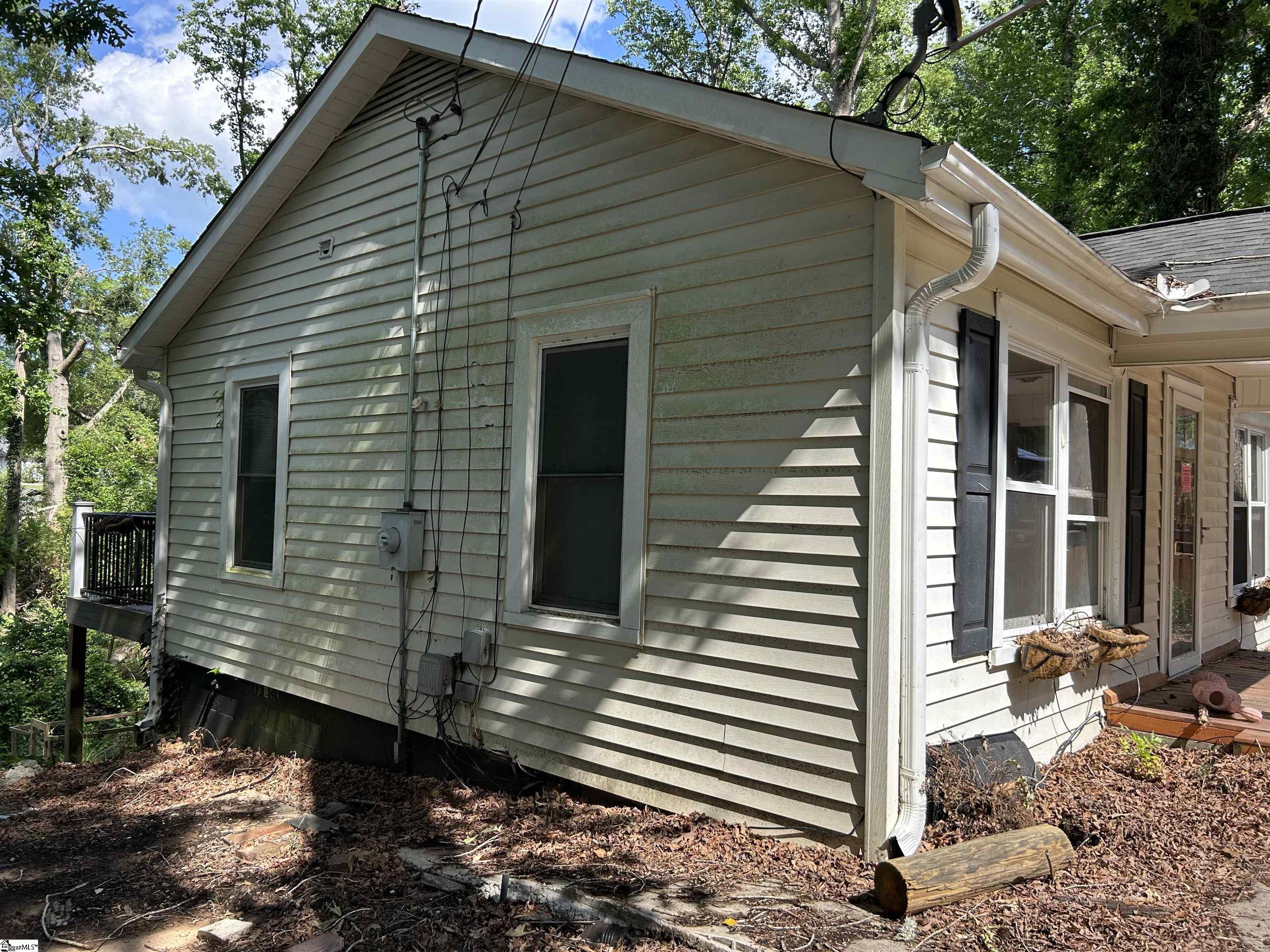 428 Academy, Laurens, South Carolina image 4