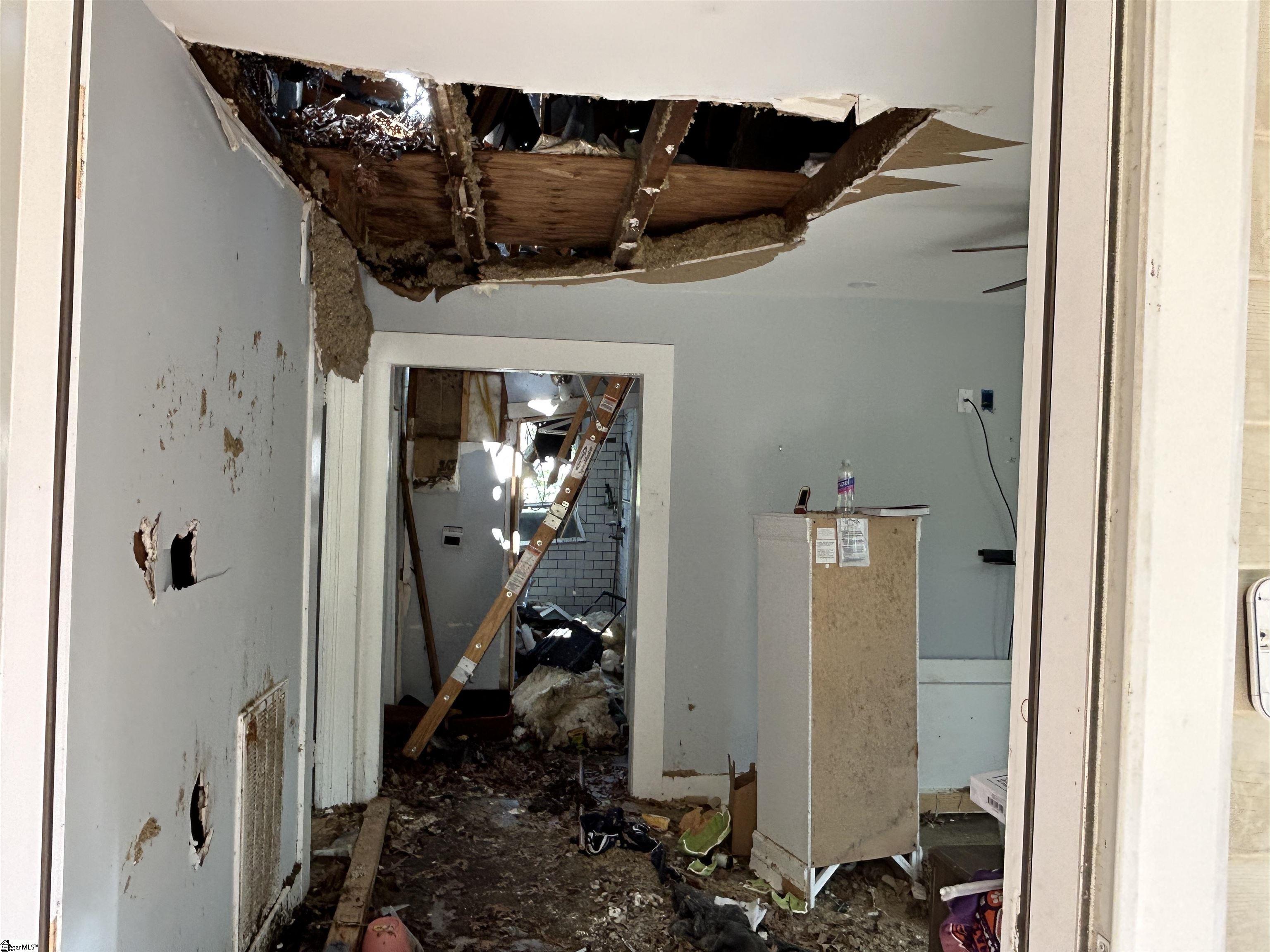 428 Academy, Laurens, South Carolina image 5