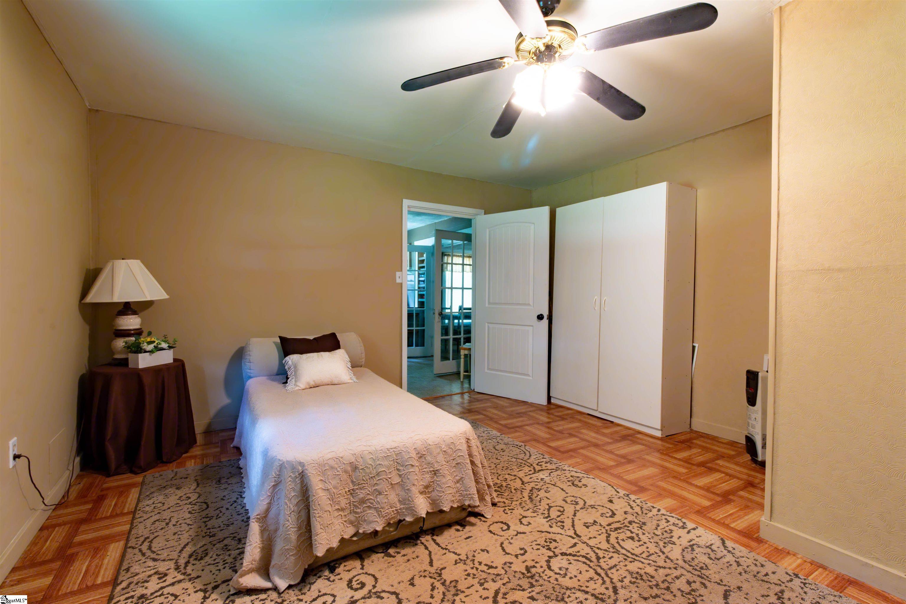 130 S King, Seneca, South Carolina image 10