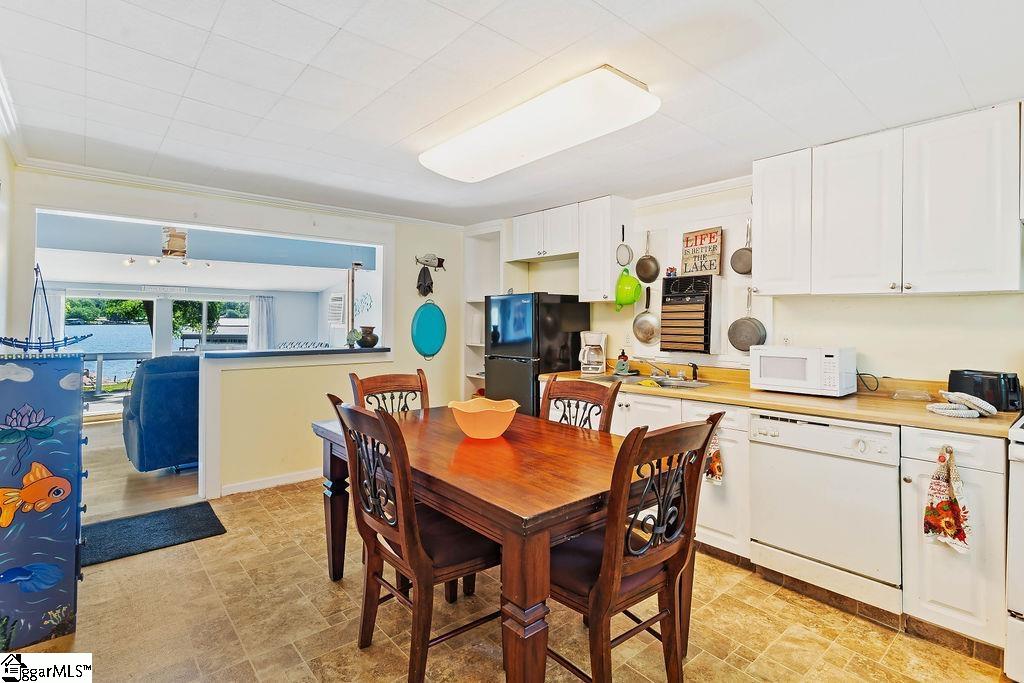 877 Lakeshore, Cross Hill, South Carolina image 9