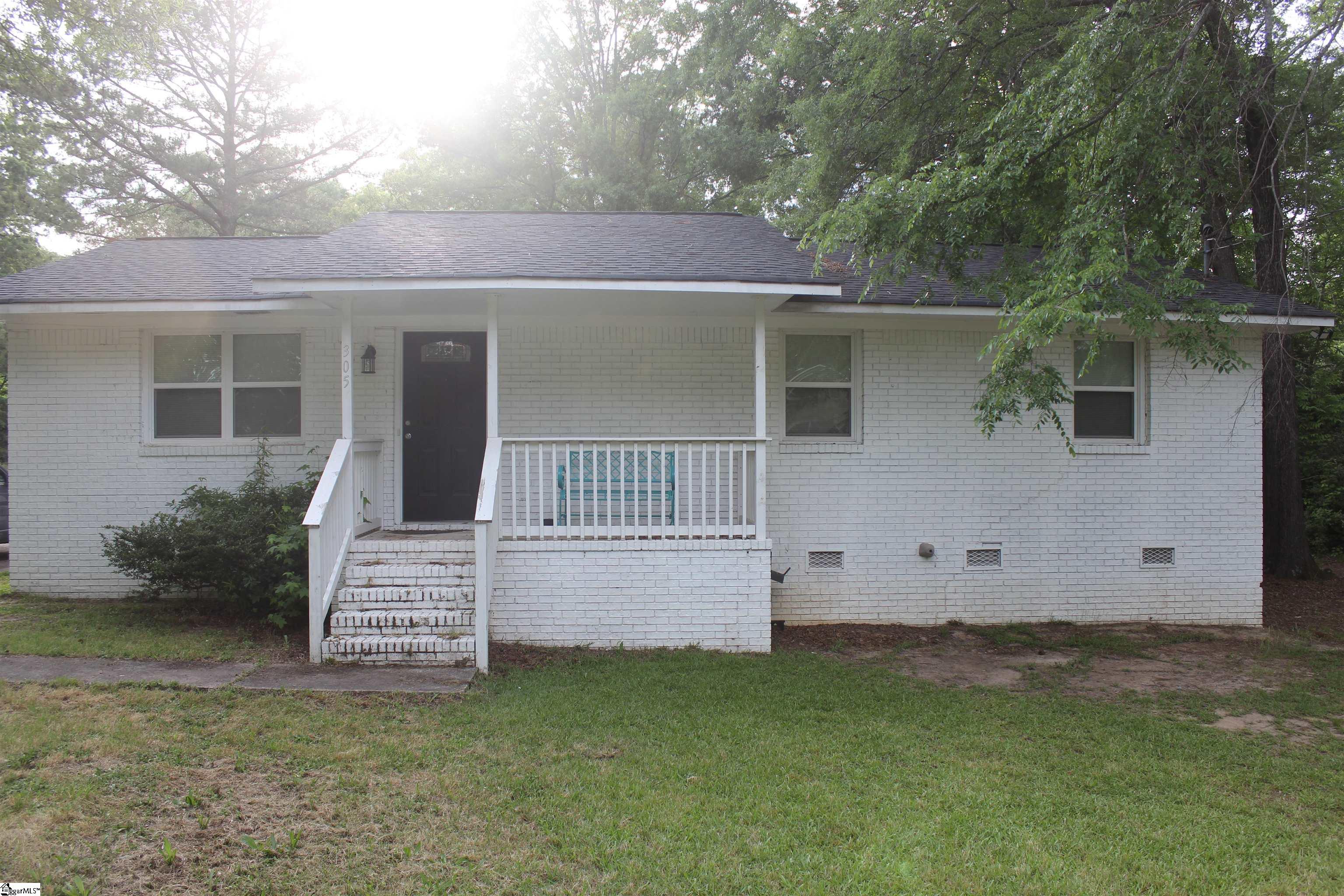 305 N Owens, Clinton, South Carolina image 2