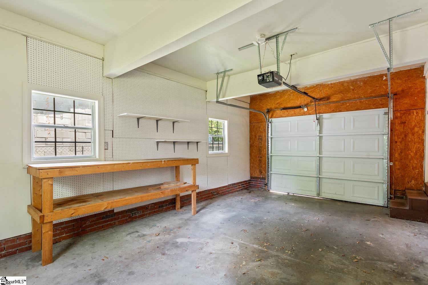 114 Augusta, Easley, South Carolina image 18