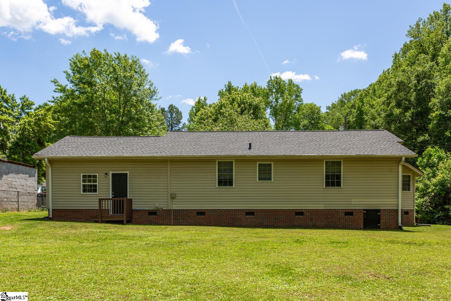 114 Augusta, Easley, South Carolina image 5