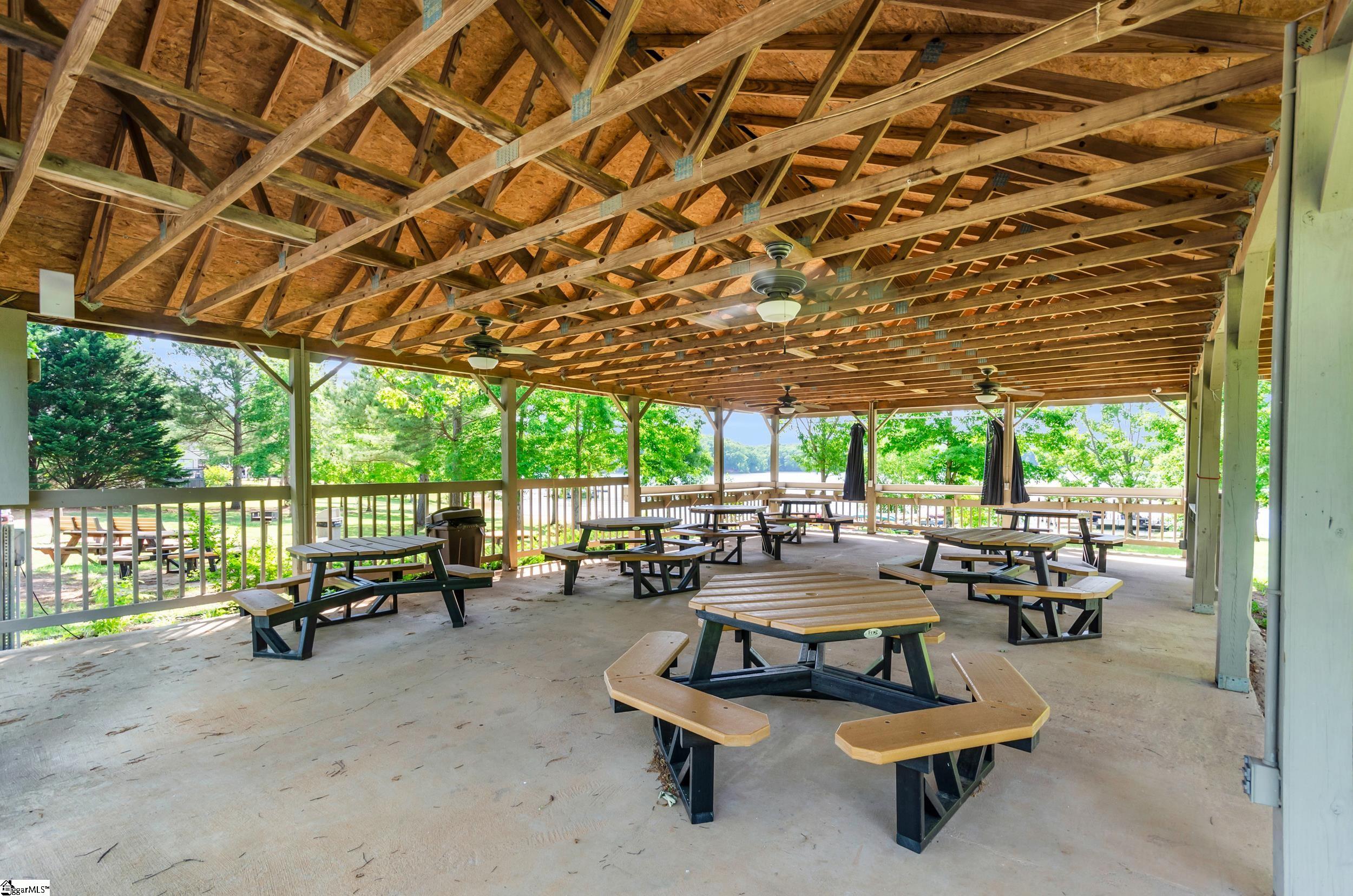 203 N Hogan, Westminster, South Carolina image 38