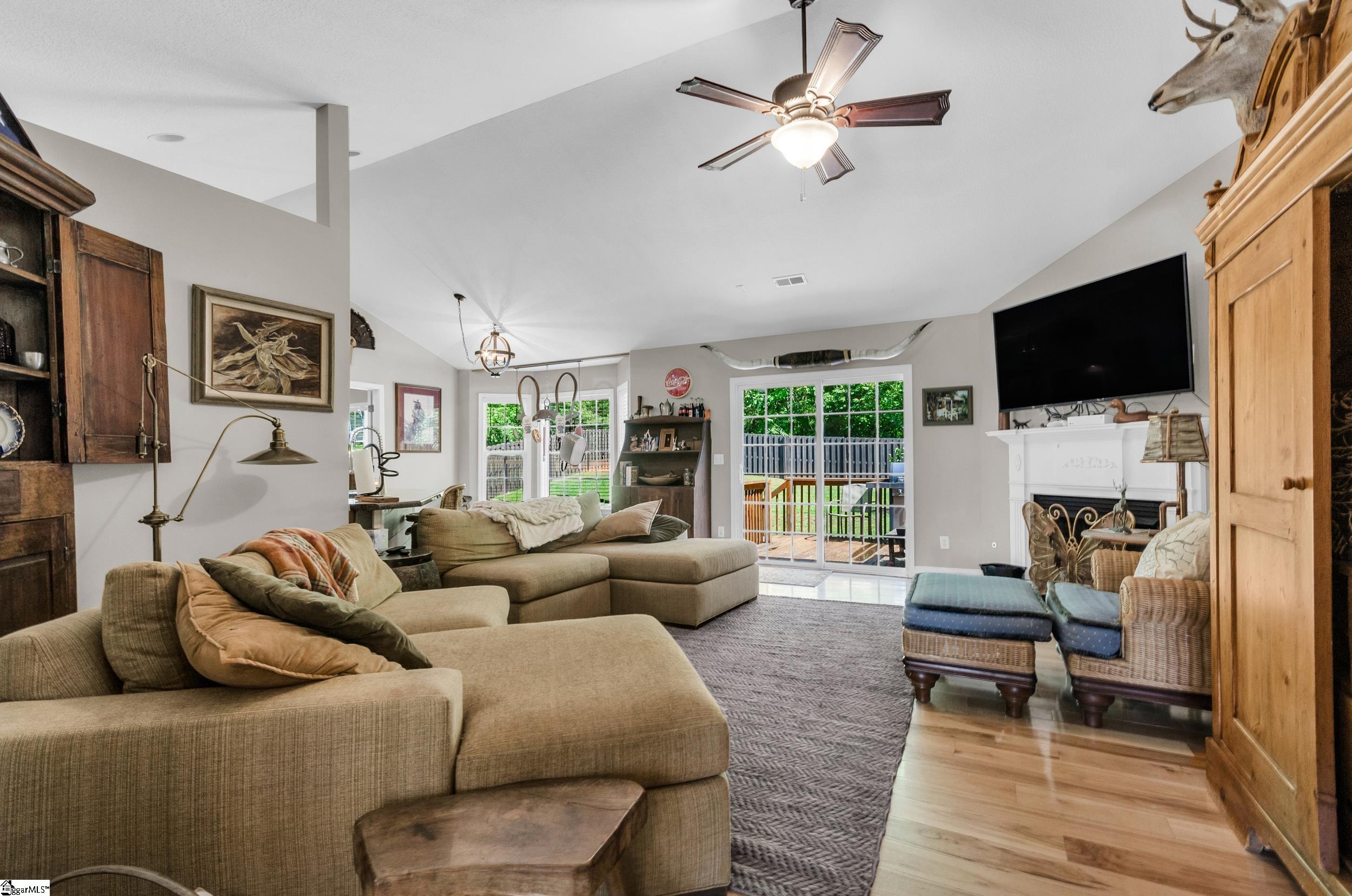 32 Berry Pine, Taylors, South Carolina image 6