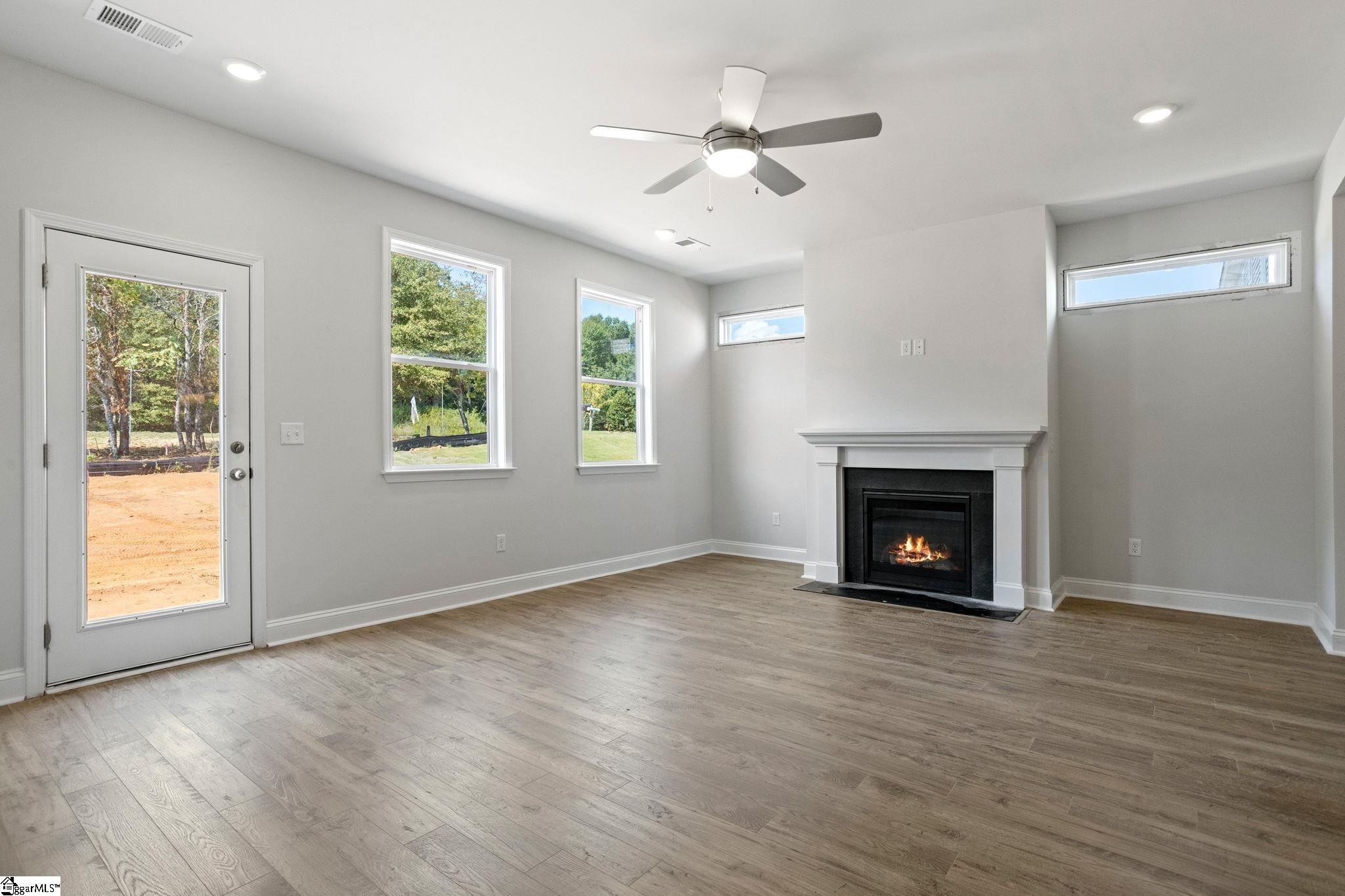 MLS #1557094 image #9