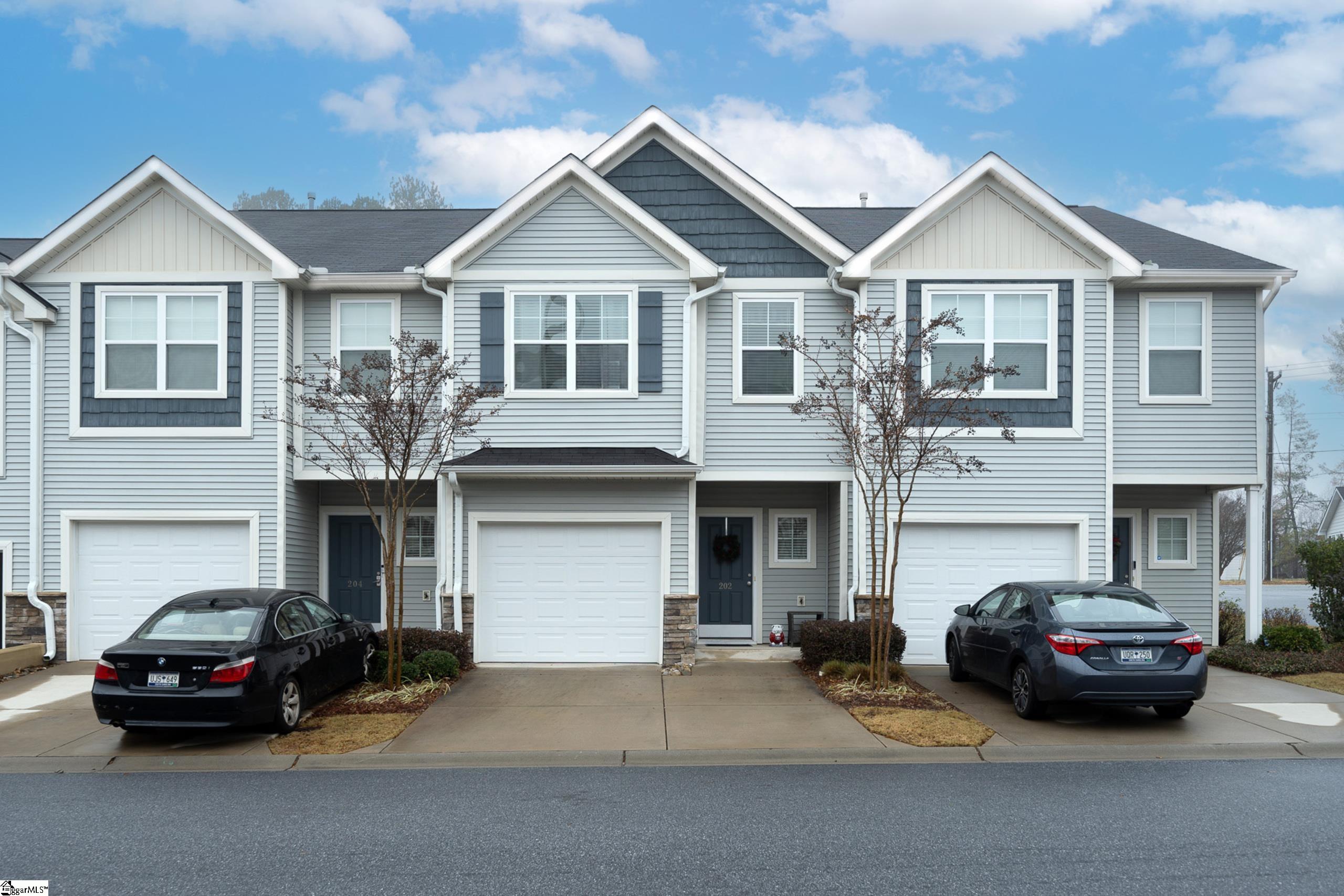 202 Button Willow, Taylors, South Carolina image 2