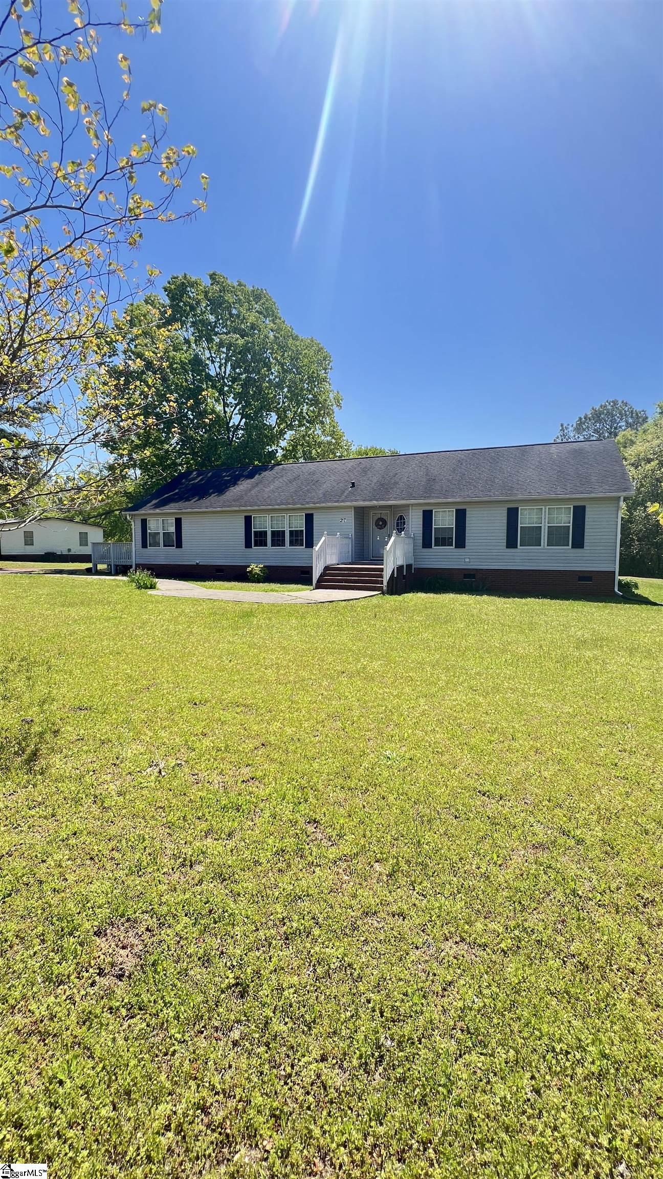217 Suburban, Greenwood, South Carolina image 1