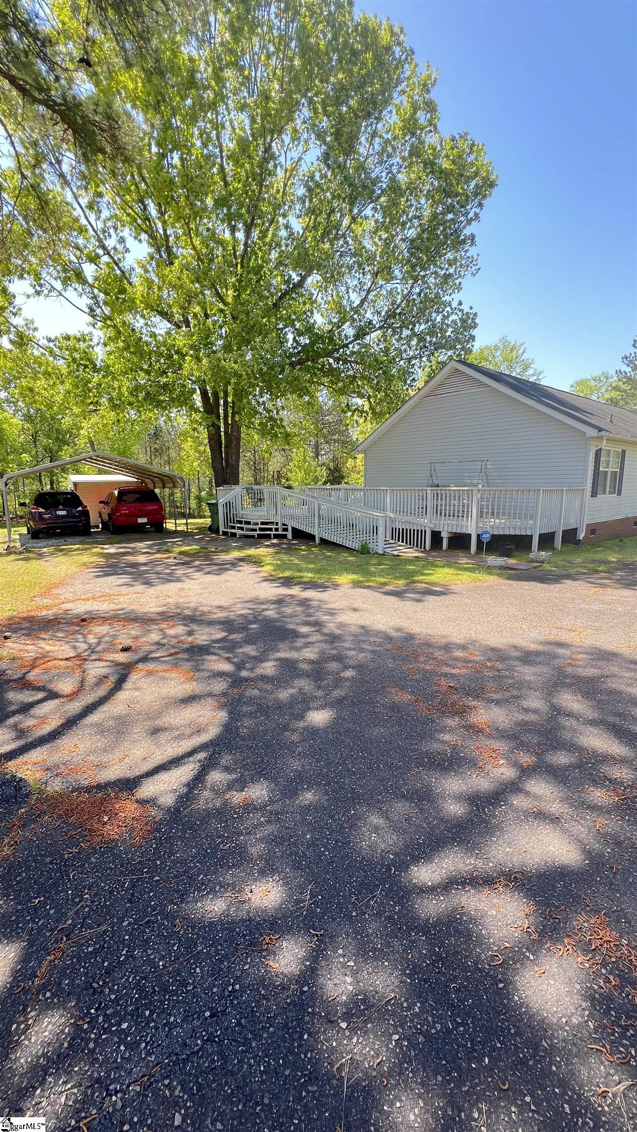 217 Suburban, Greenwood, South Carolina image 2