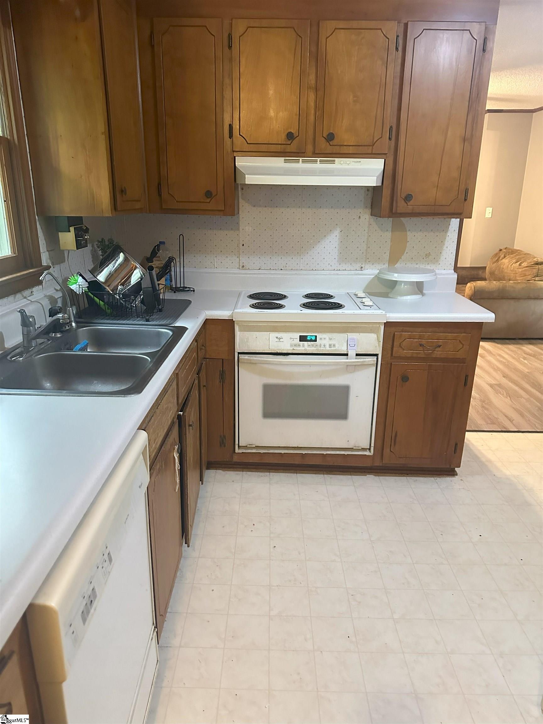 143 Lawton, Greenwood, South Carolina image 2