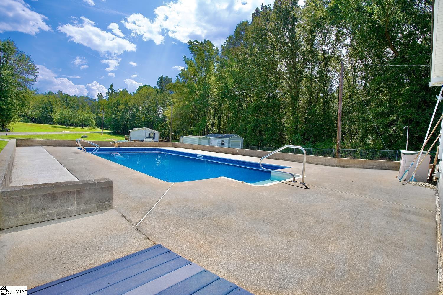 194 Buzhardt, Ware Shoals, South Carolina image 2