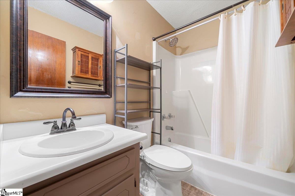 1606 Winding, Taylors, South Carolina image 20