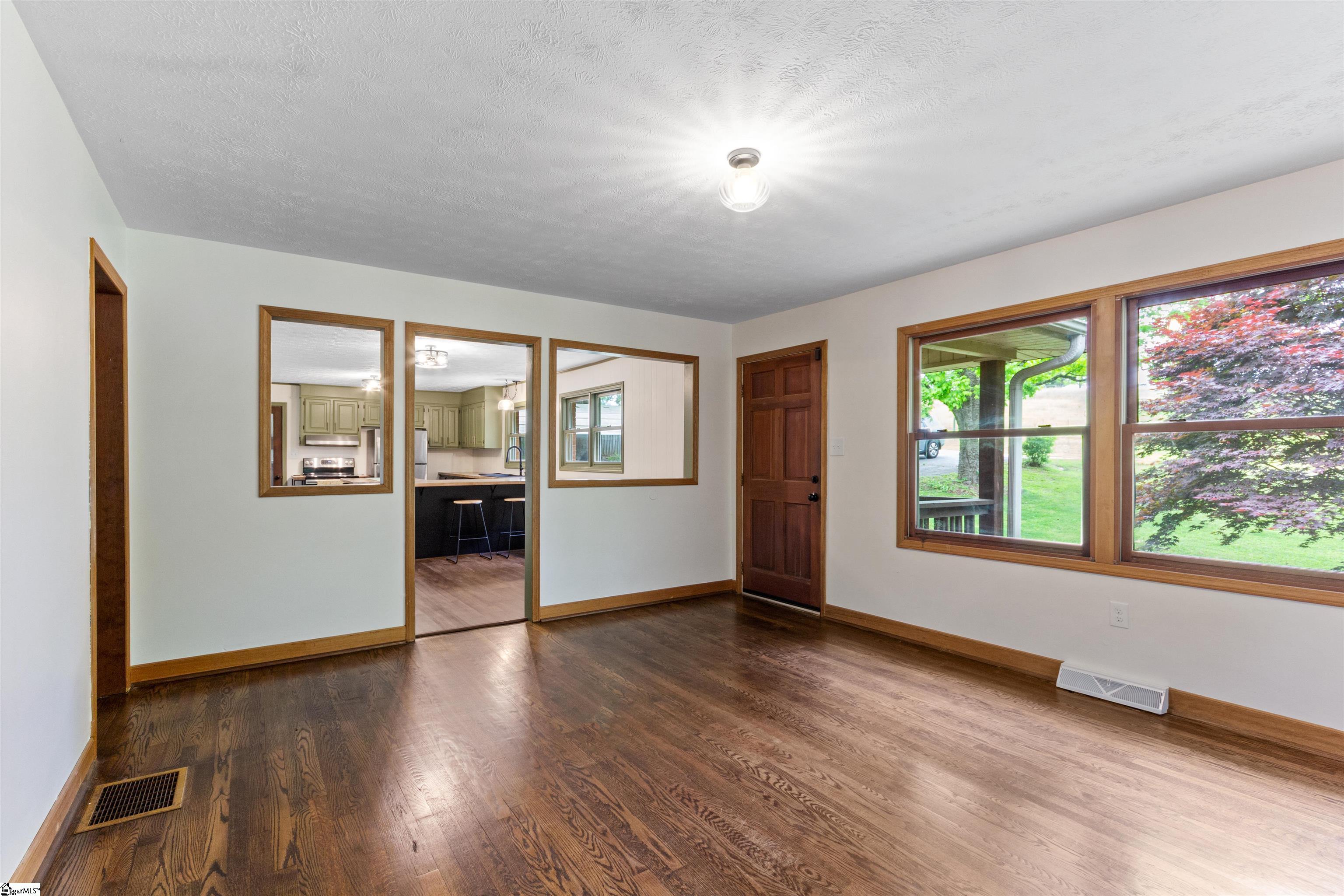 1121 Ireland, Pickens, South Carolina image 4