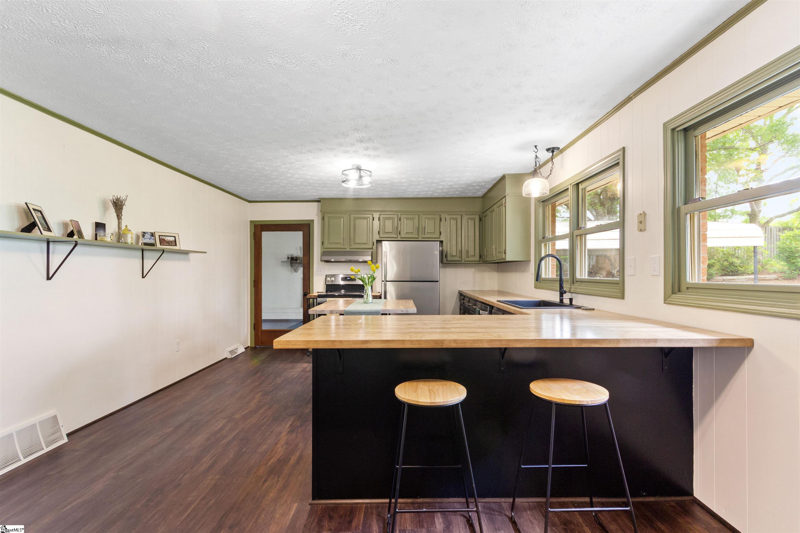 1121 Ireland, Pickens, South Carolina image 7