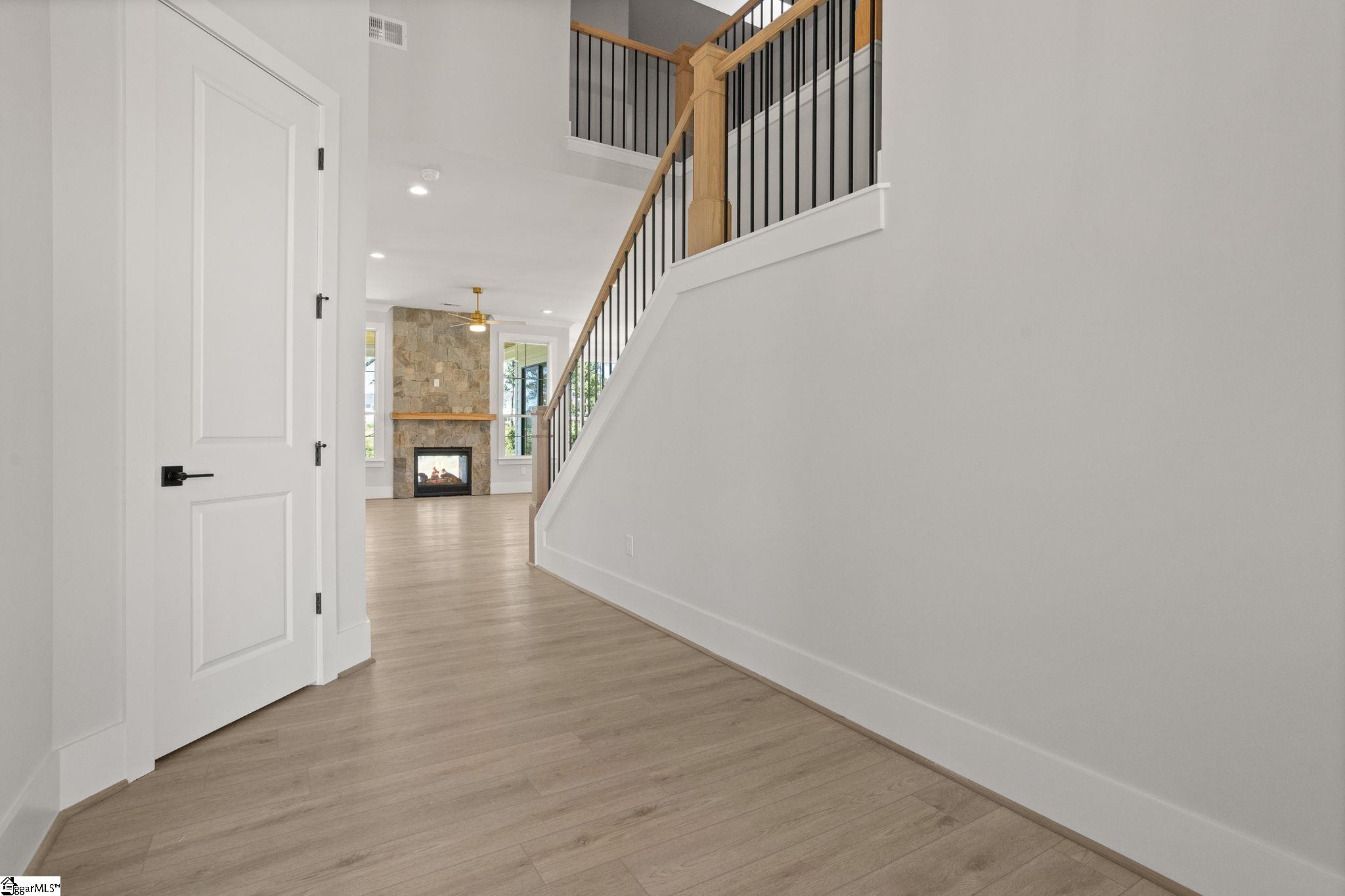 MLS #1557488 image #2