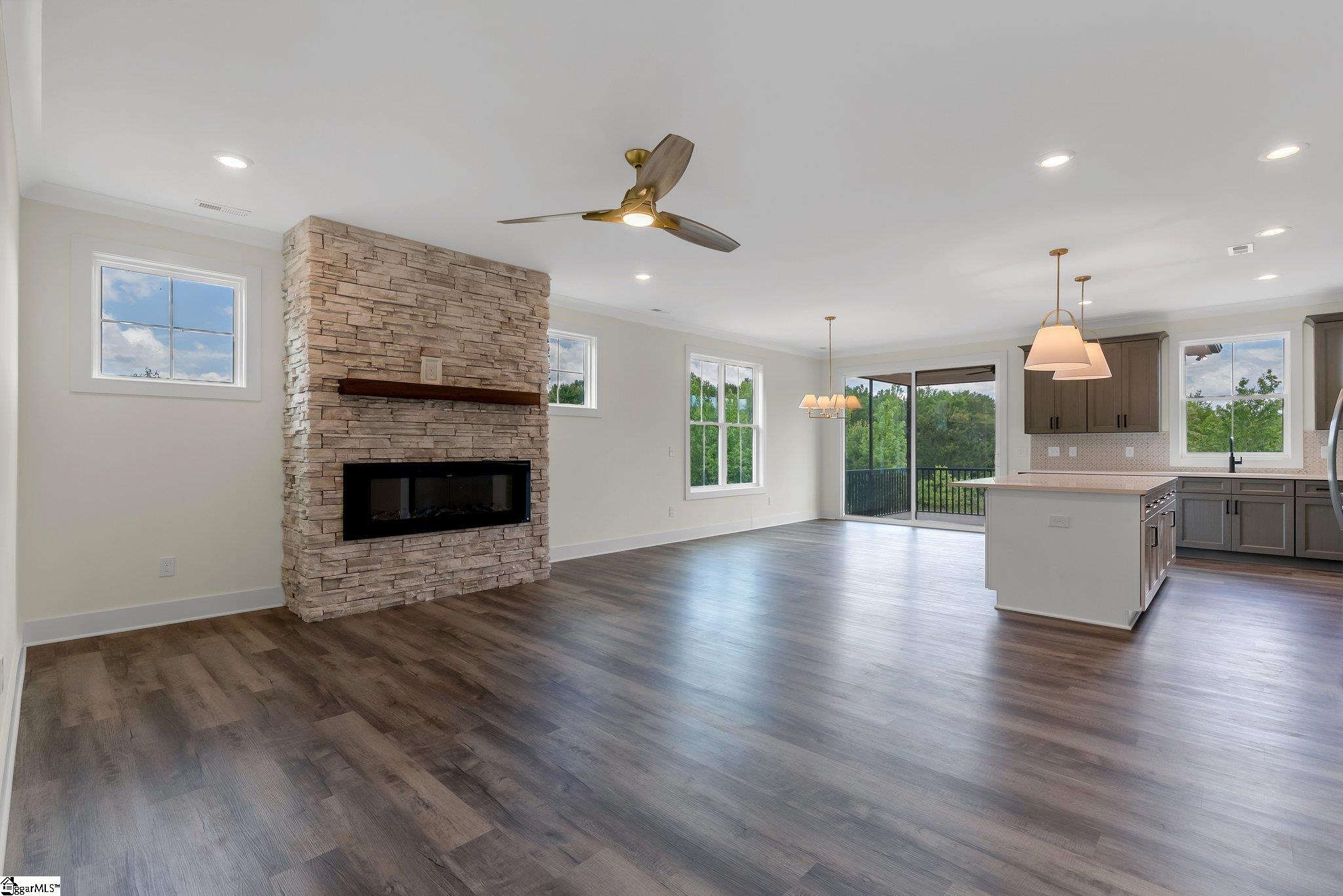 15 Burns, Travelers Rest, South Carolina image 4