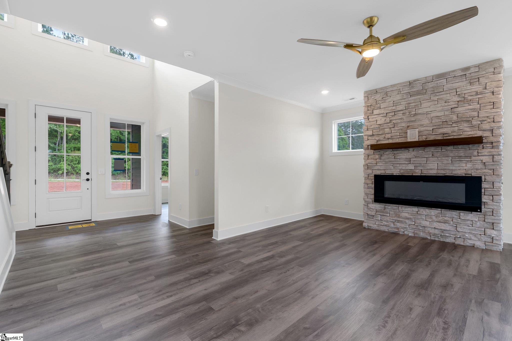 15 Burns, Travelers Rest, South Carolina image 5