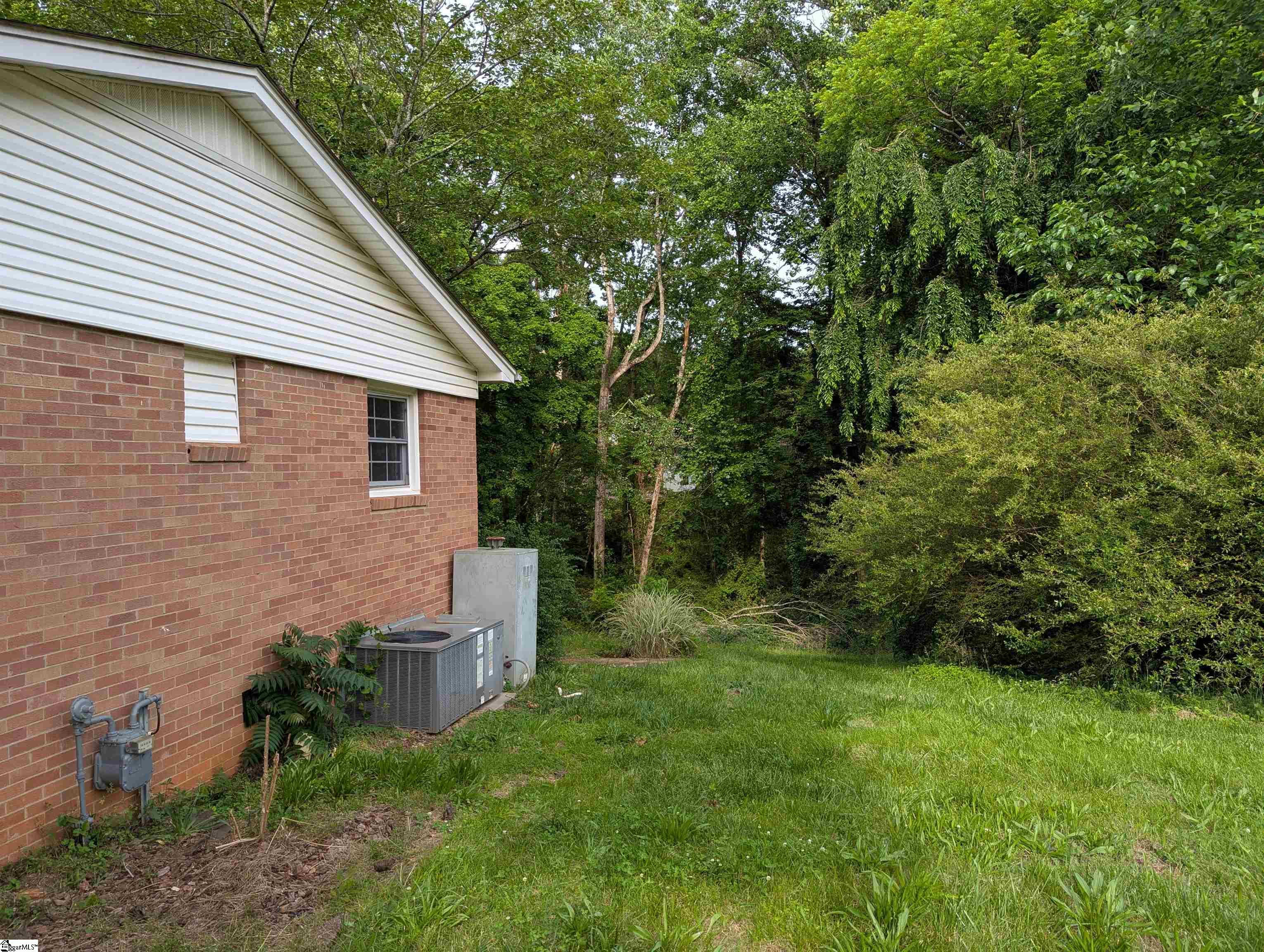 8 Charing Cross, Taylors, South Carolina image 5