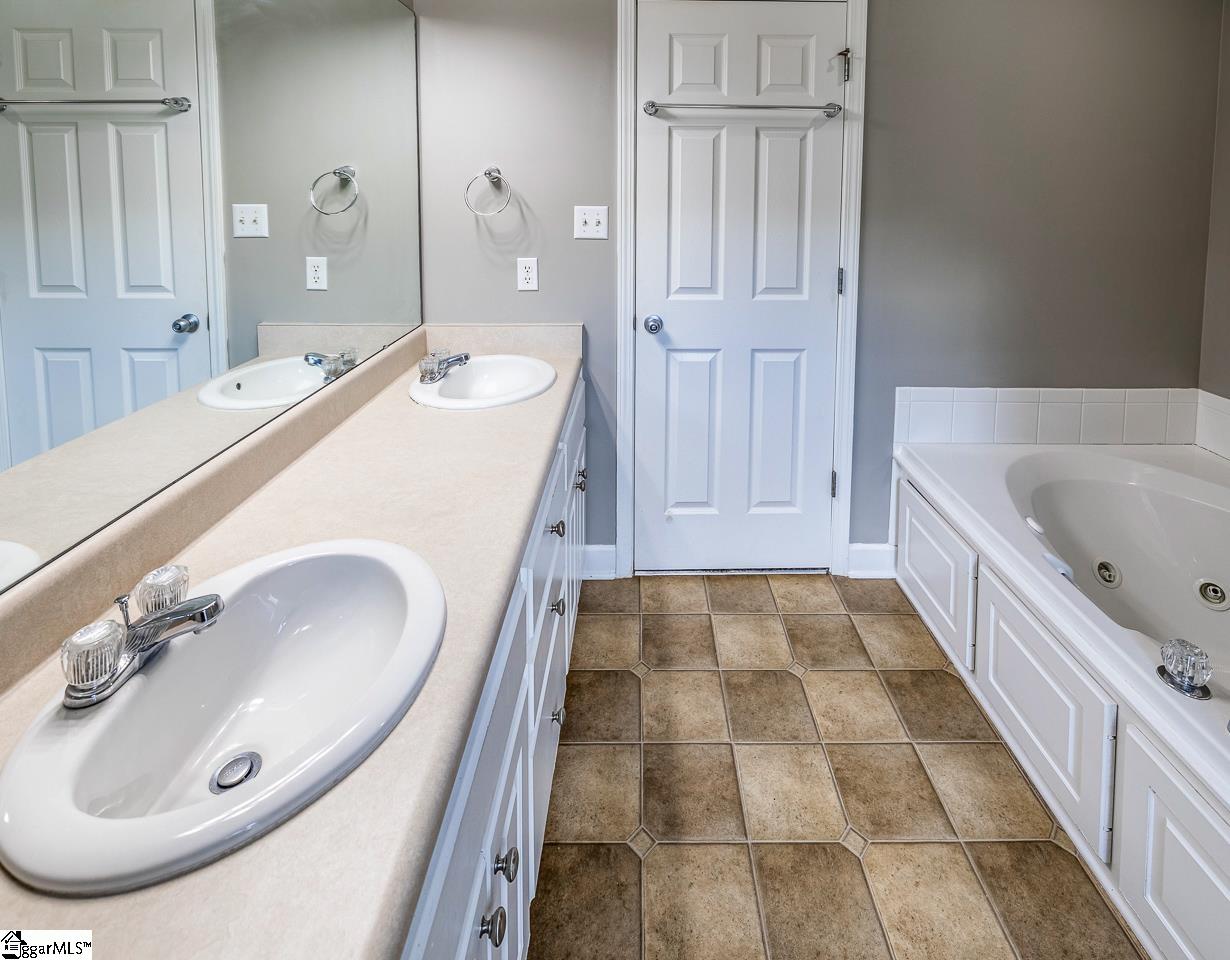 217 Cool Water, Boiling Springs, South Carolina image 24