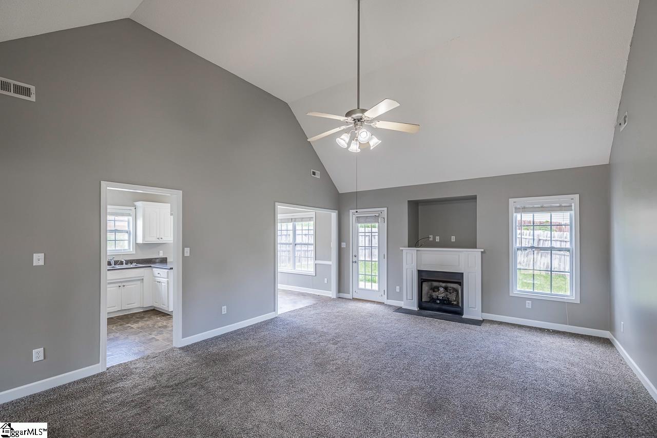 217 Cool Water, Boiling Springs, South Carolina image 4