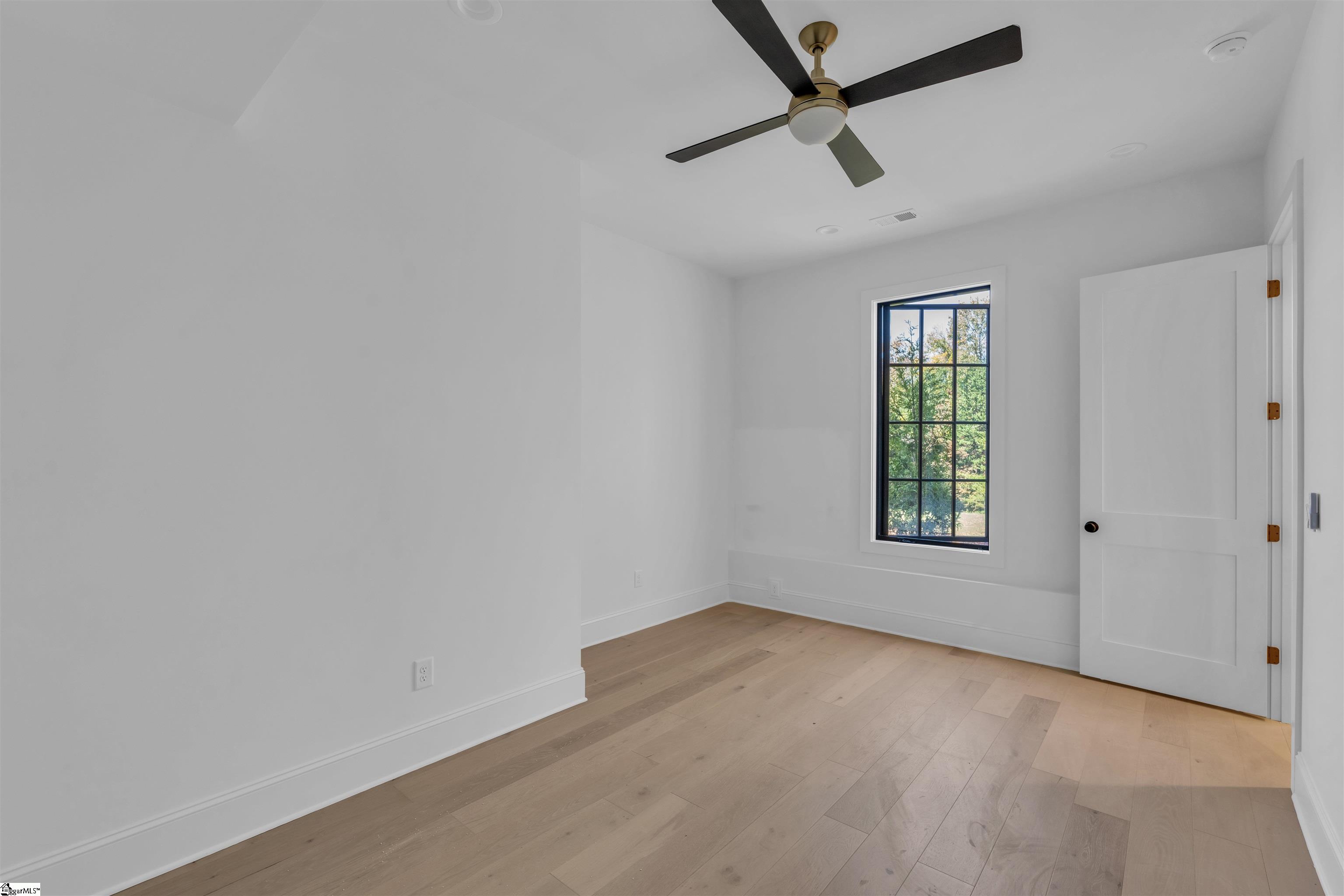 MLS #1557532 image #19