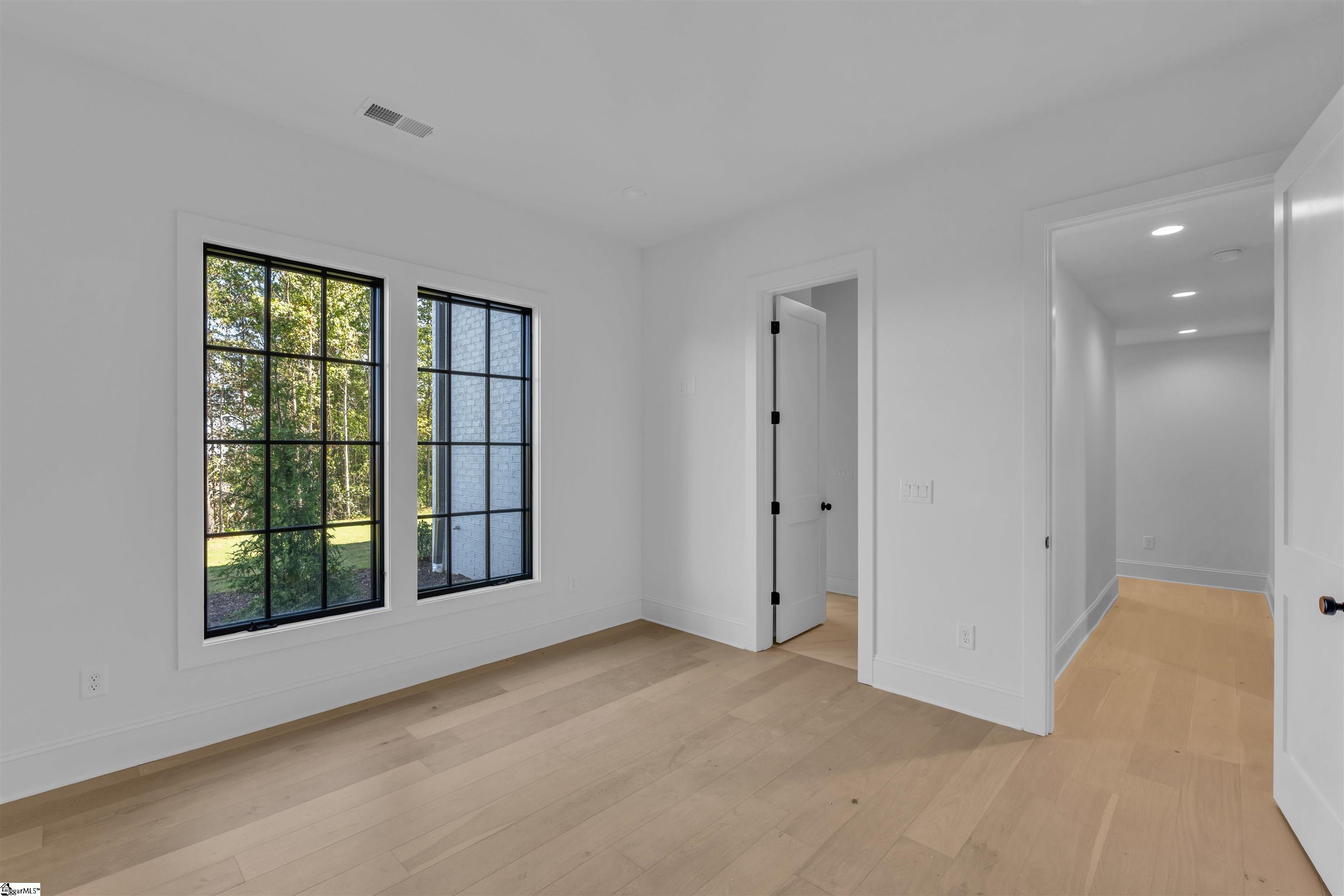 MLS #1557532 image #22