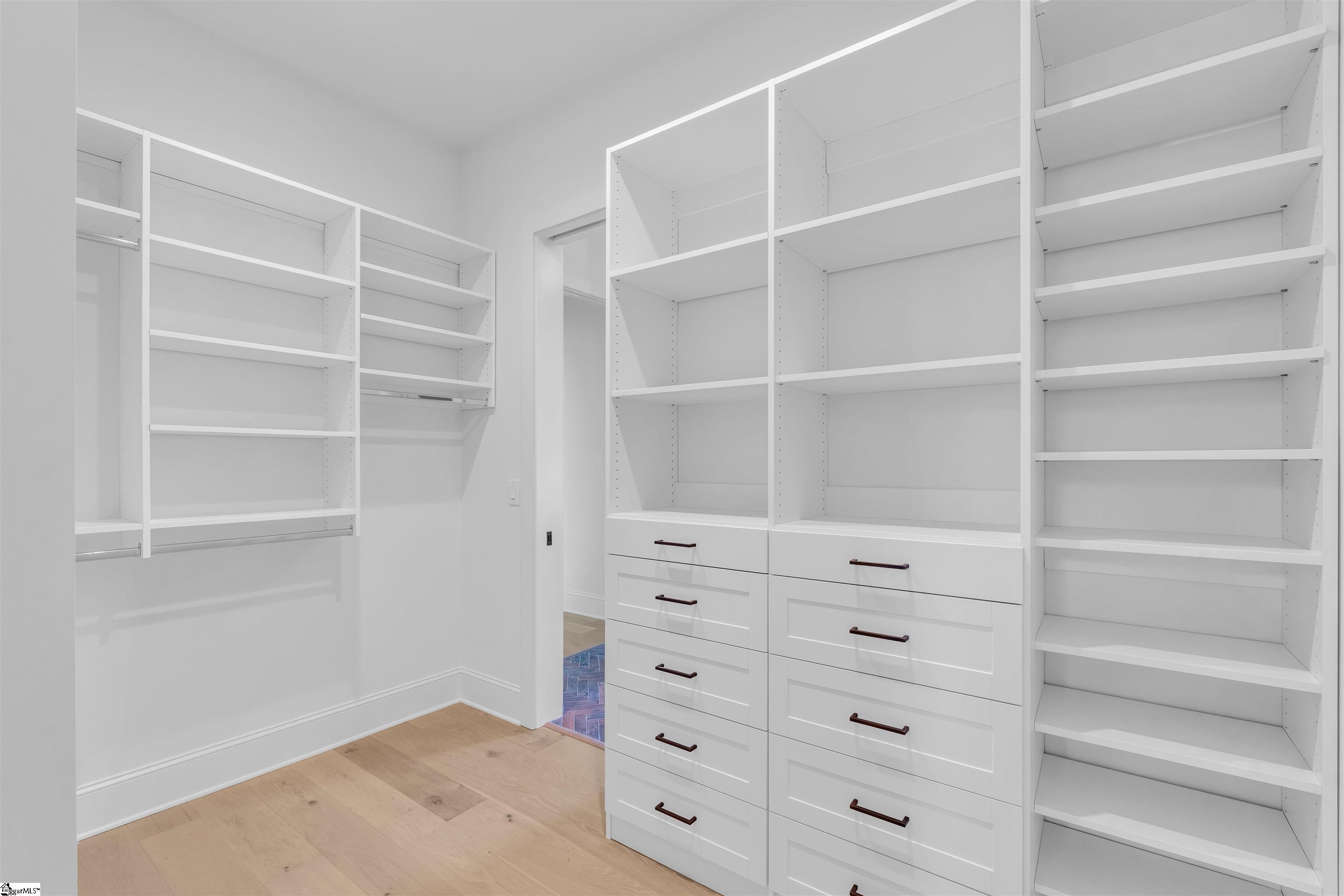 MLS #1557532 image #26