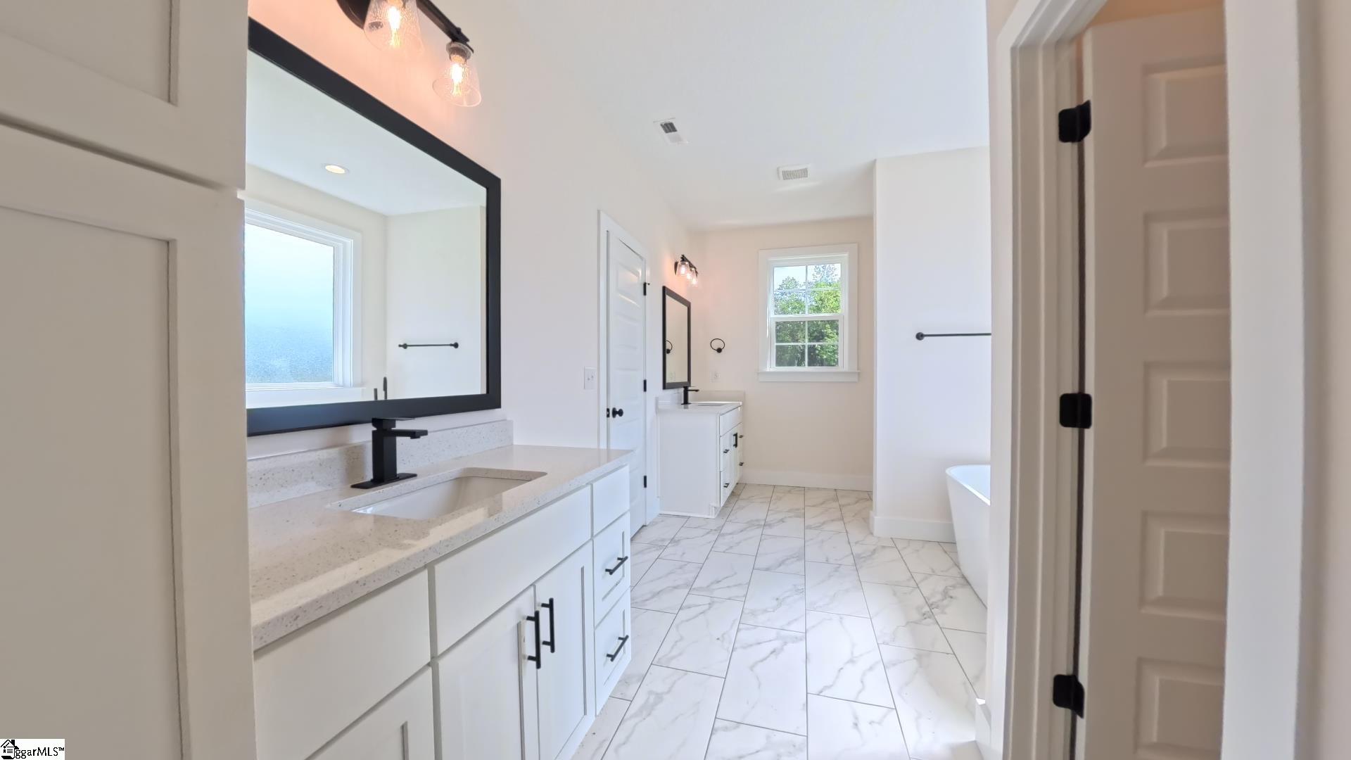 MLS #1557538 image #11