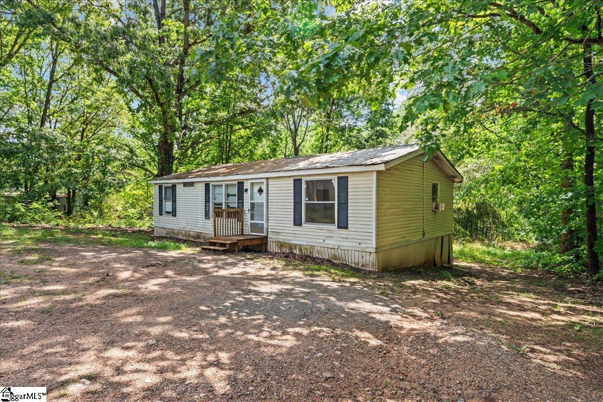 431 Highway 101, Gray Court, South Carolina image 2