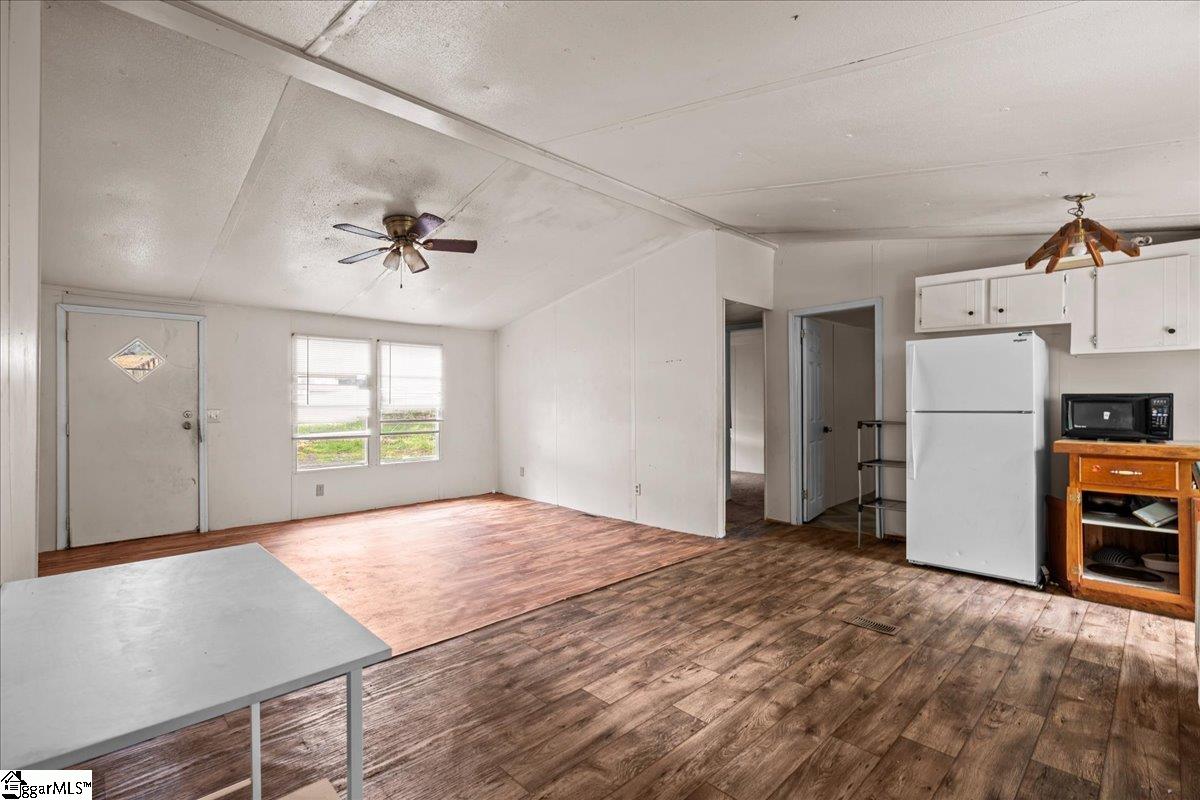 431 Highway 101, Gray Court, South Carolina image 7