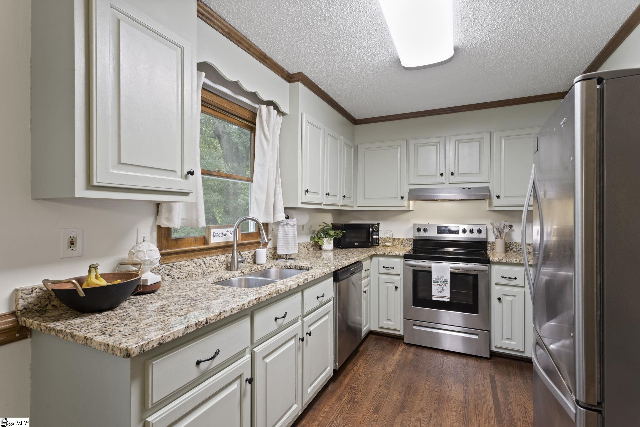 2 Elizabeth, Greenville, South Carolina image 15
