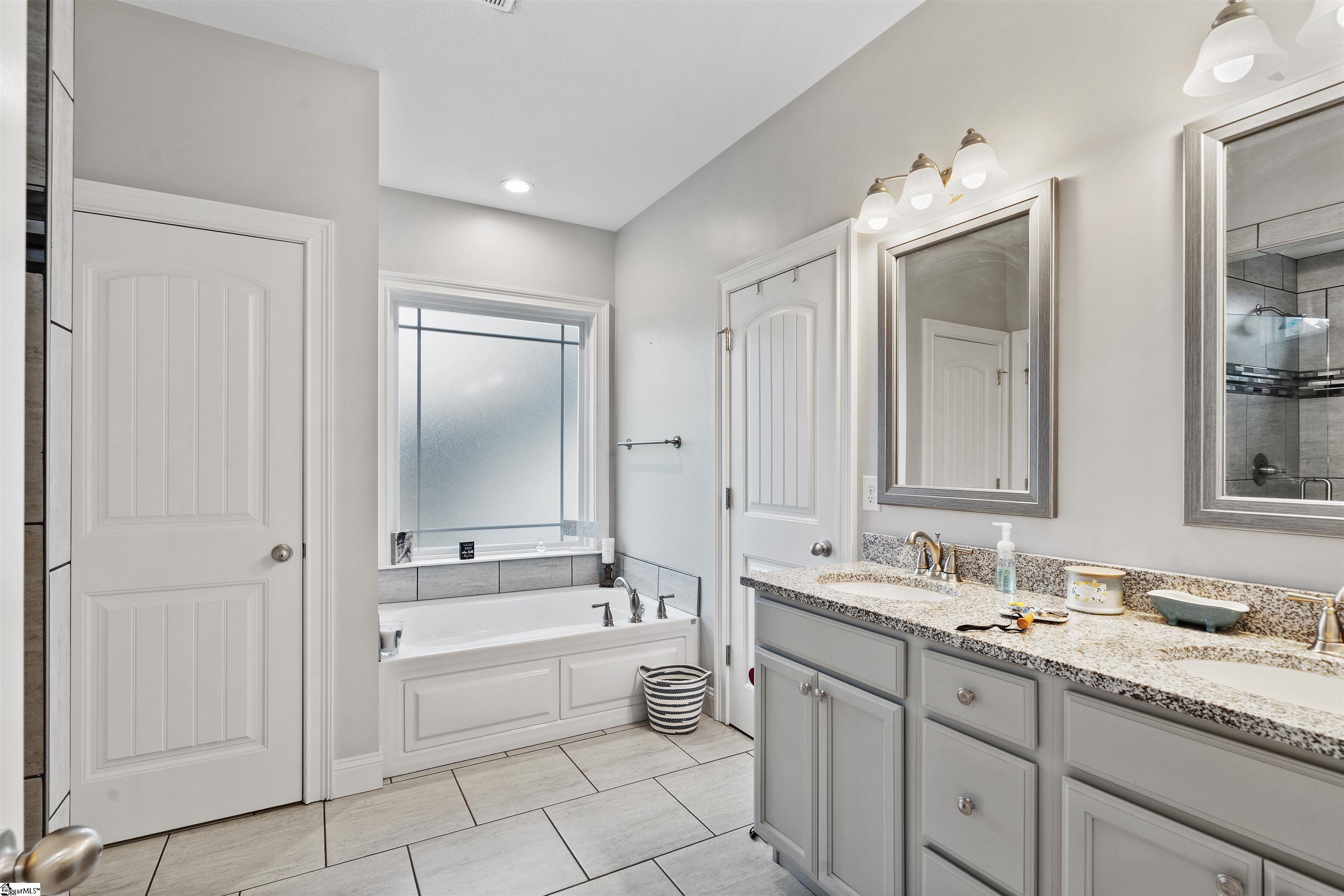 MLS #1557657 image #37