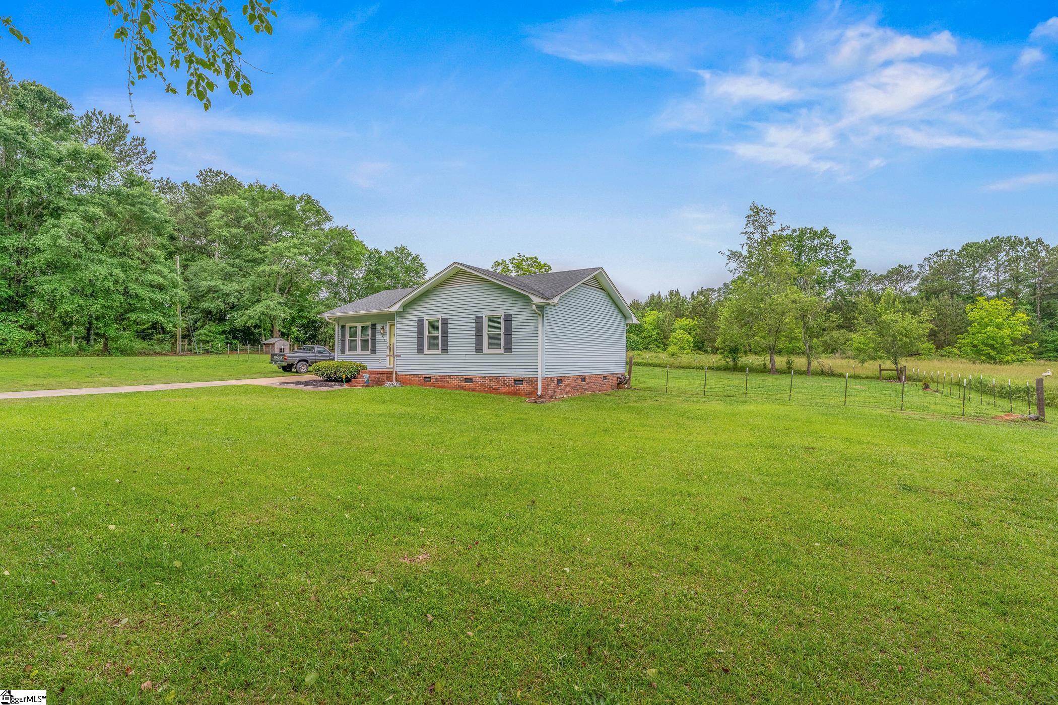 1011 Campbell, Belton, South Carolina image 3