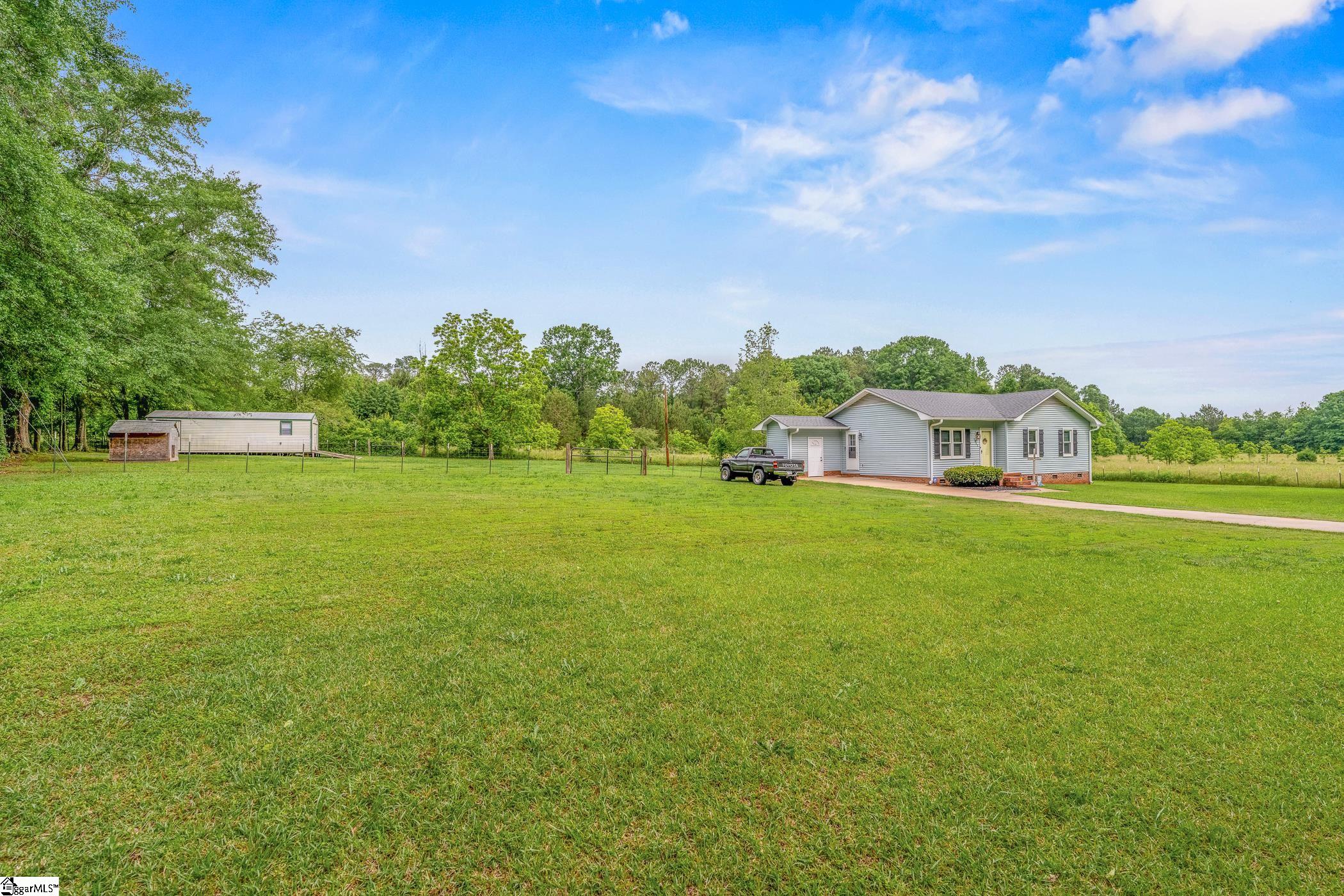1011 Campbell, Belton, South Carolina image 4