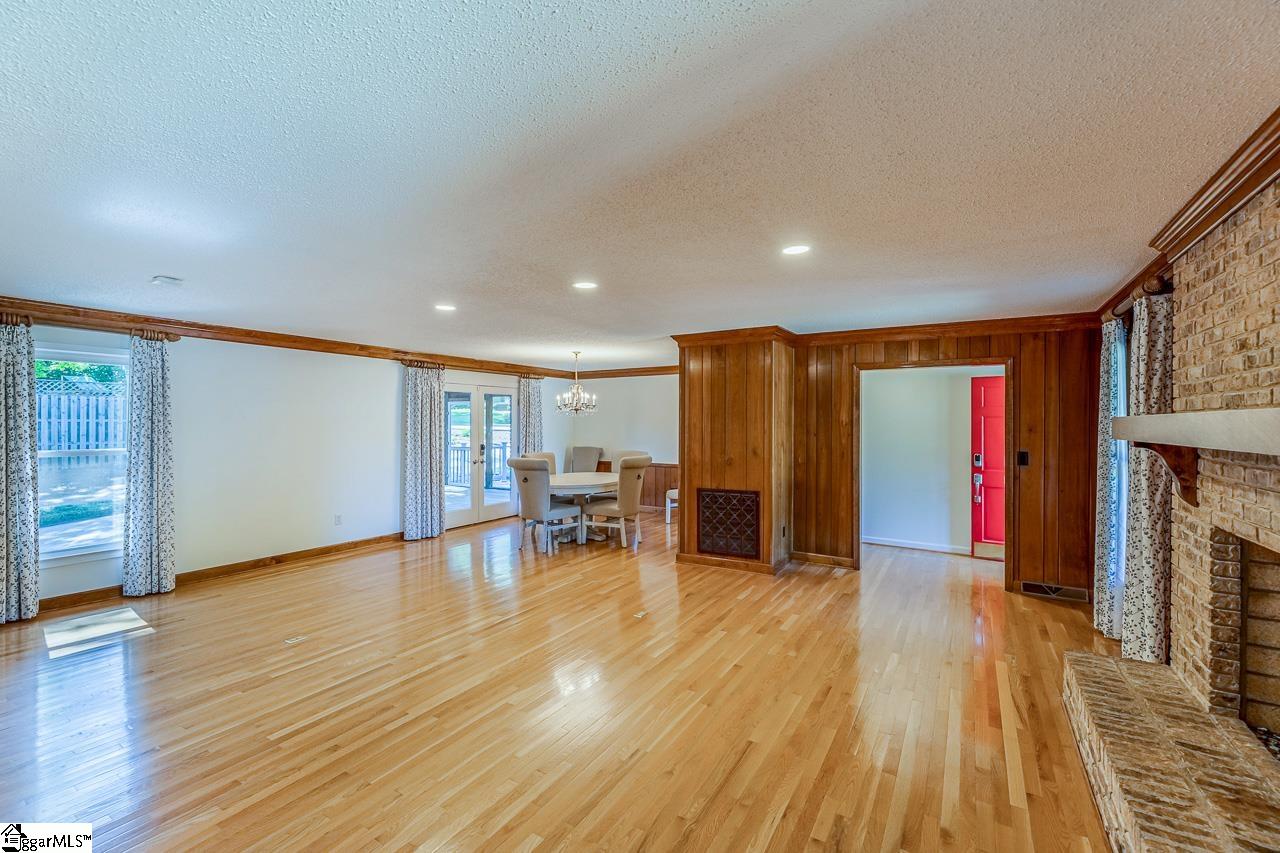 2 Meredith, Greenville, South Carolina image 11